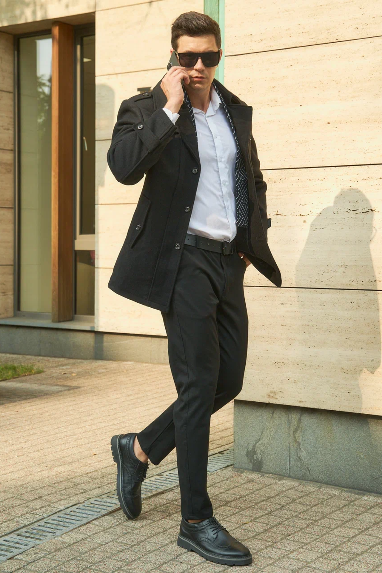 Модель для предметной съемки москвич Никита А. | Sale Easy