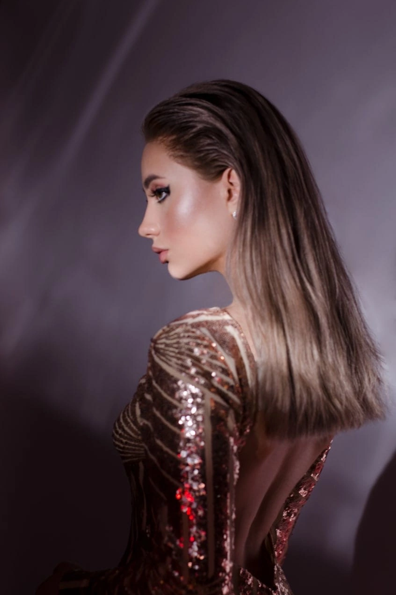 Модель для предметной съемки Вероника 8 Н.Новгород | Sale Easy