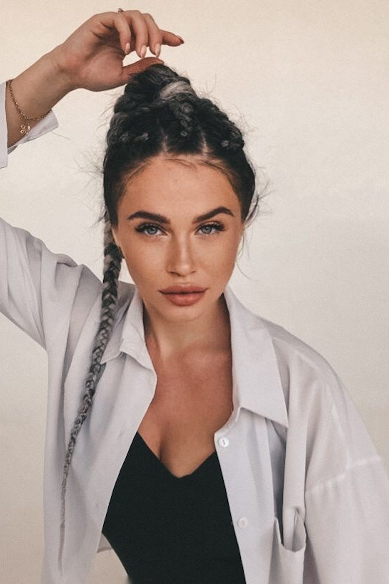 Модель для предметной съемки Юлия Ч. Н.Н.| Sale Easy