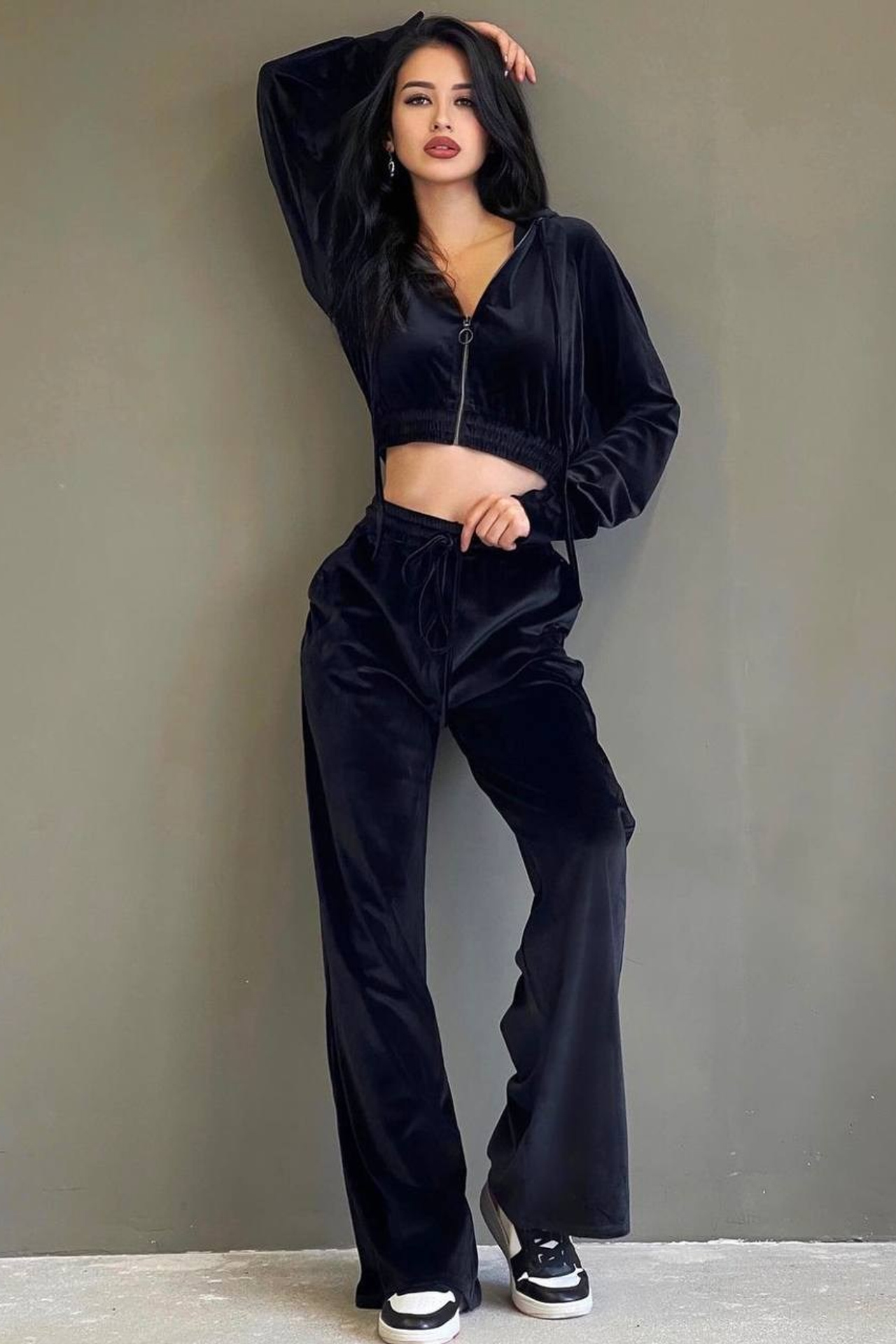 Модель для предметной съемки Айдана Казань| Sale Easy