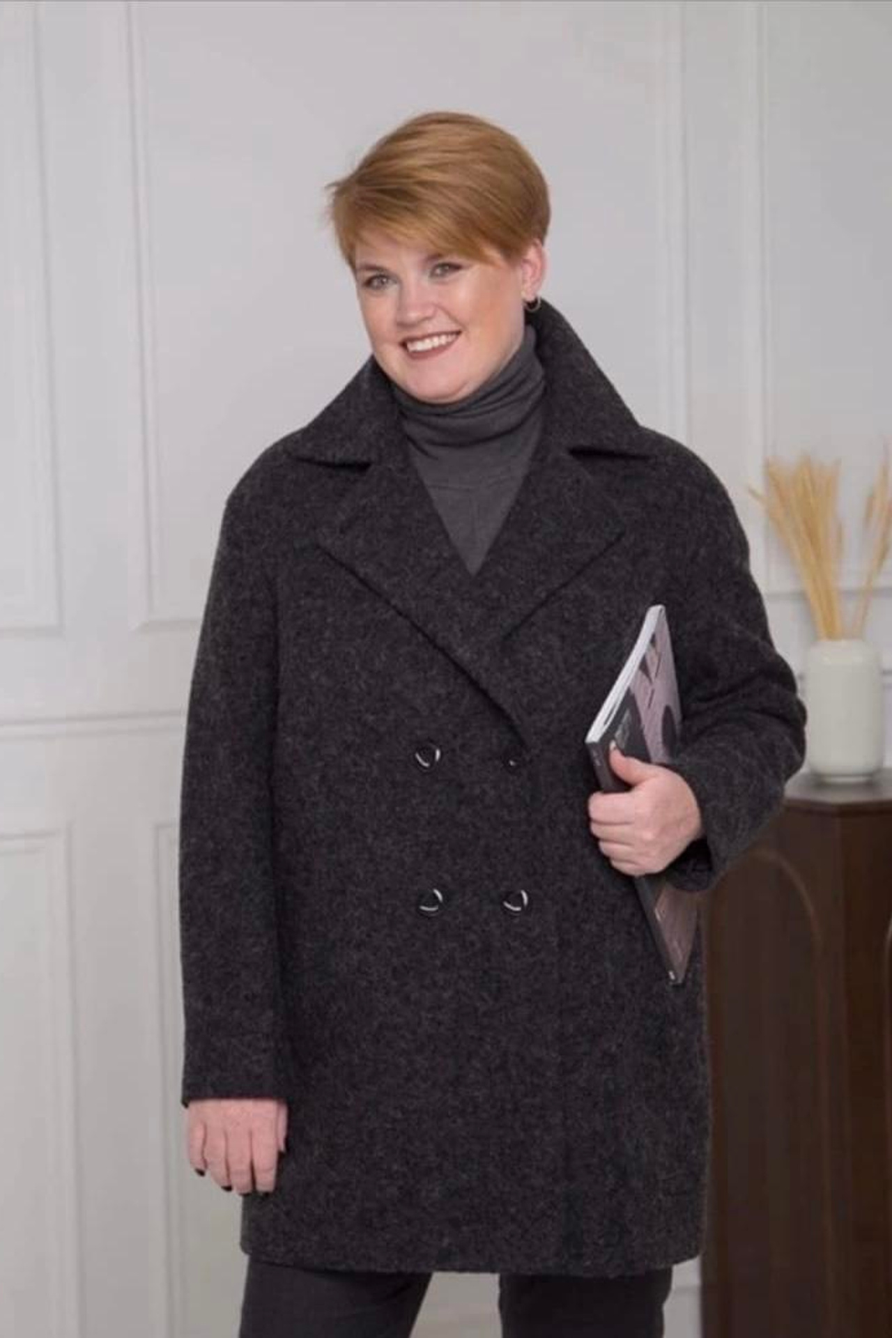 Модель plus size для предметной съемки Евгения Н.Новгород | Sale Easy