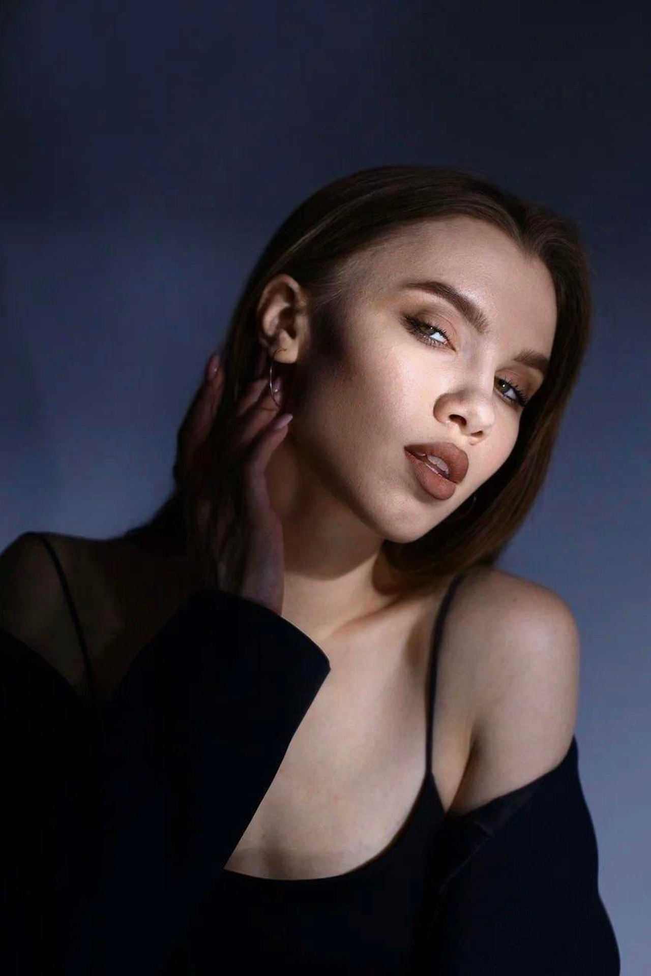 Модель для предметной съемки Лиза Б. С-Петербург | Sale Easy