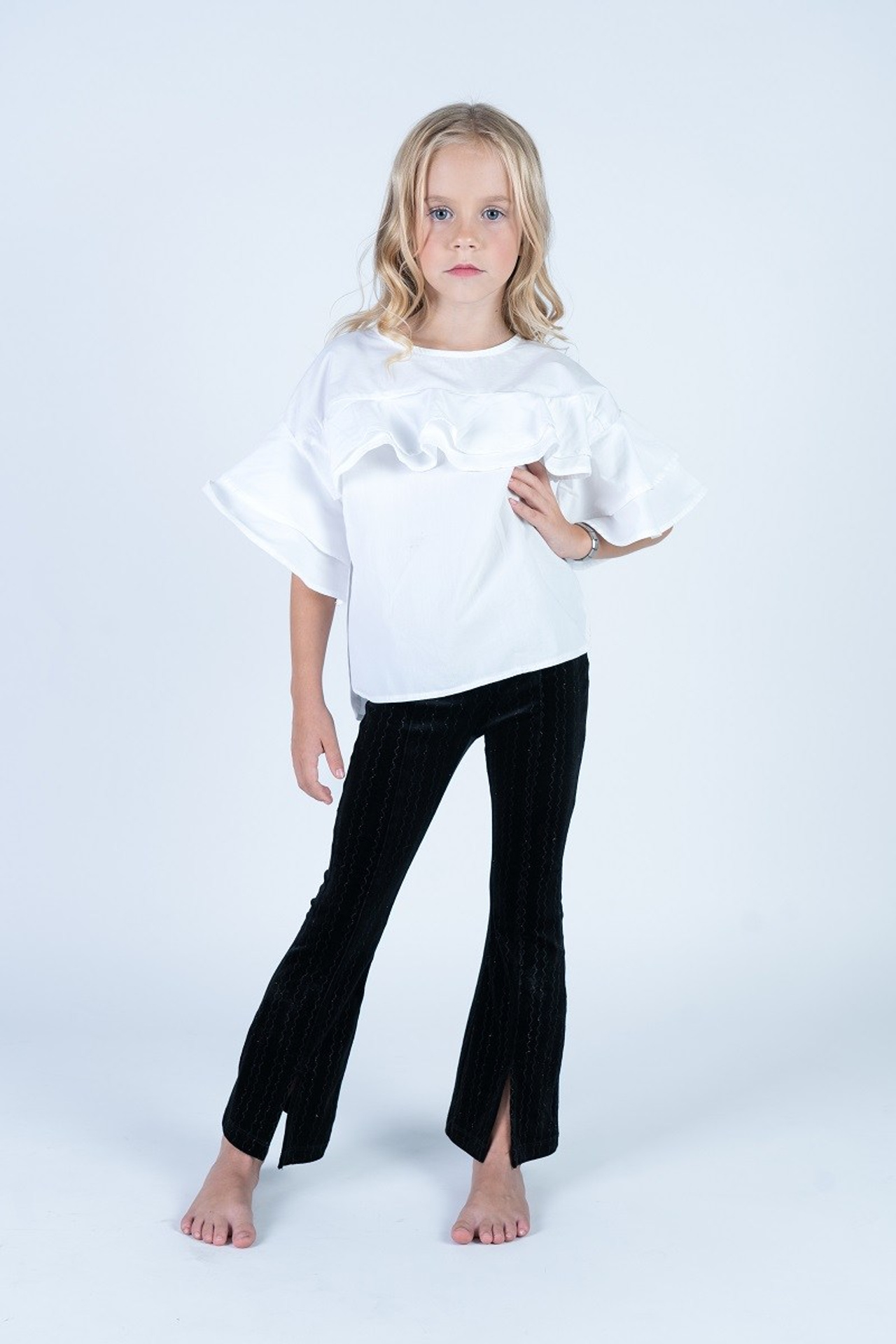 Модель Виктория А для предметной съемки  в Сочи| Sale Easy