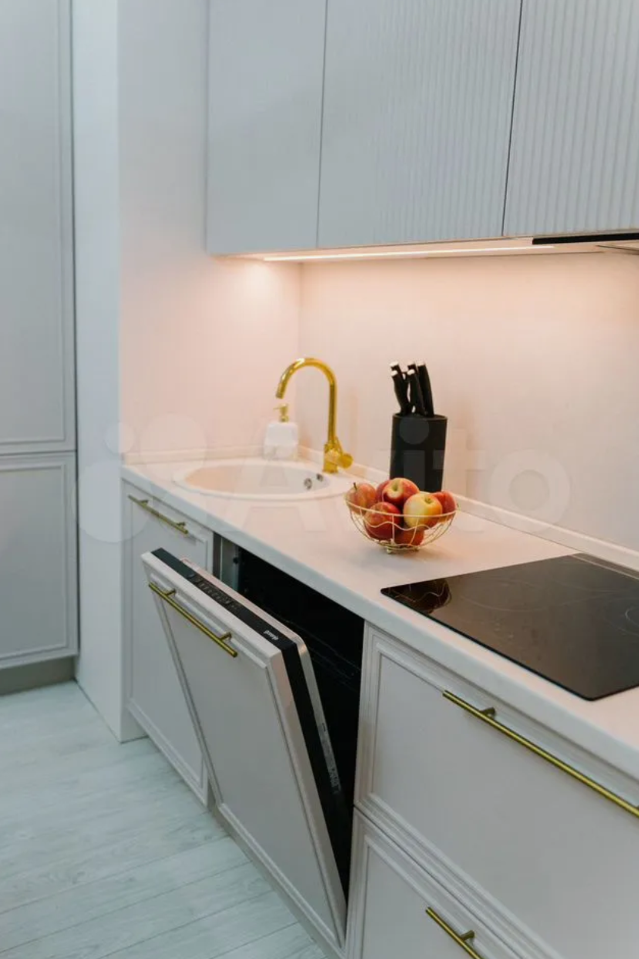 Квартира на Новоалексеевской