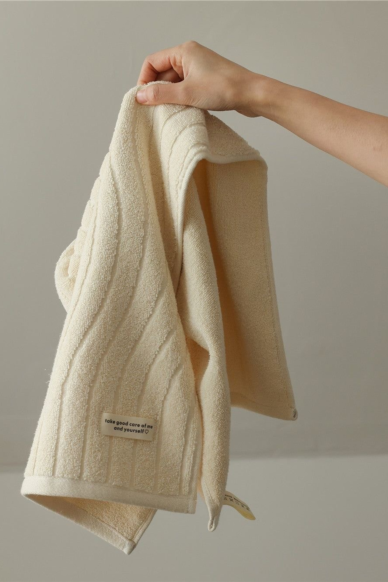 Визуализация мягкости и текстуры полотенец с помощью съемки.