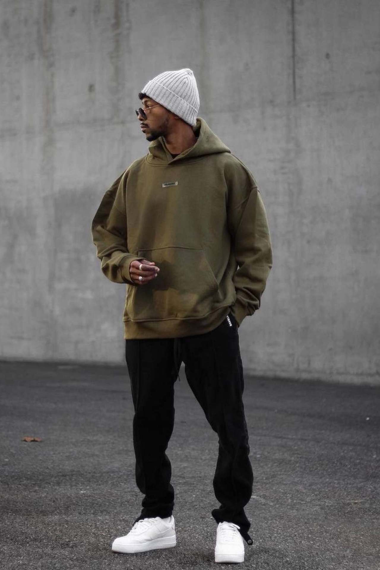 Референс для спортивной мужской одежды