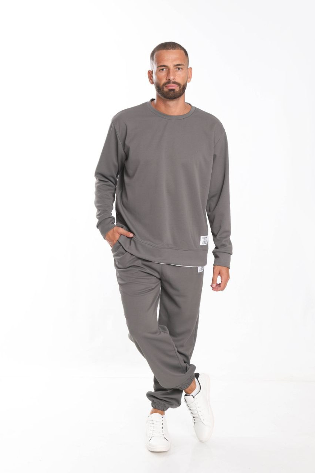 Модель для предметной съемки Иван Москва | Sale Easy