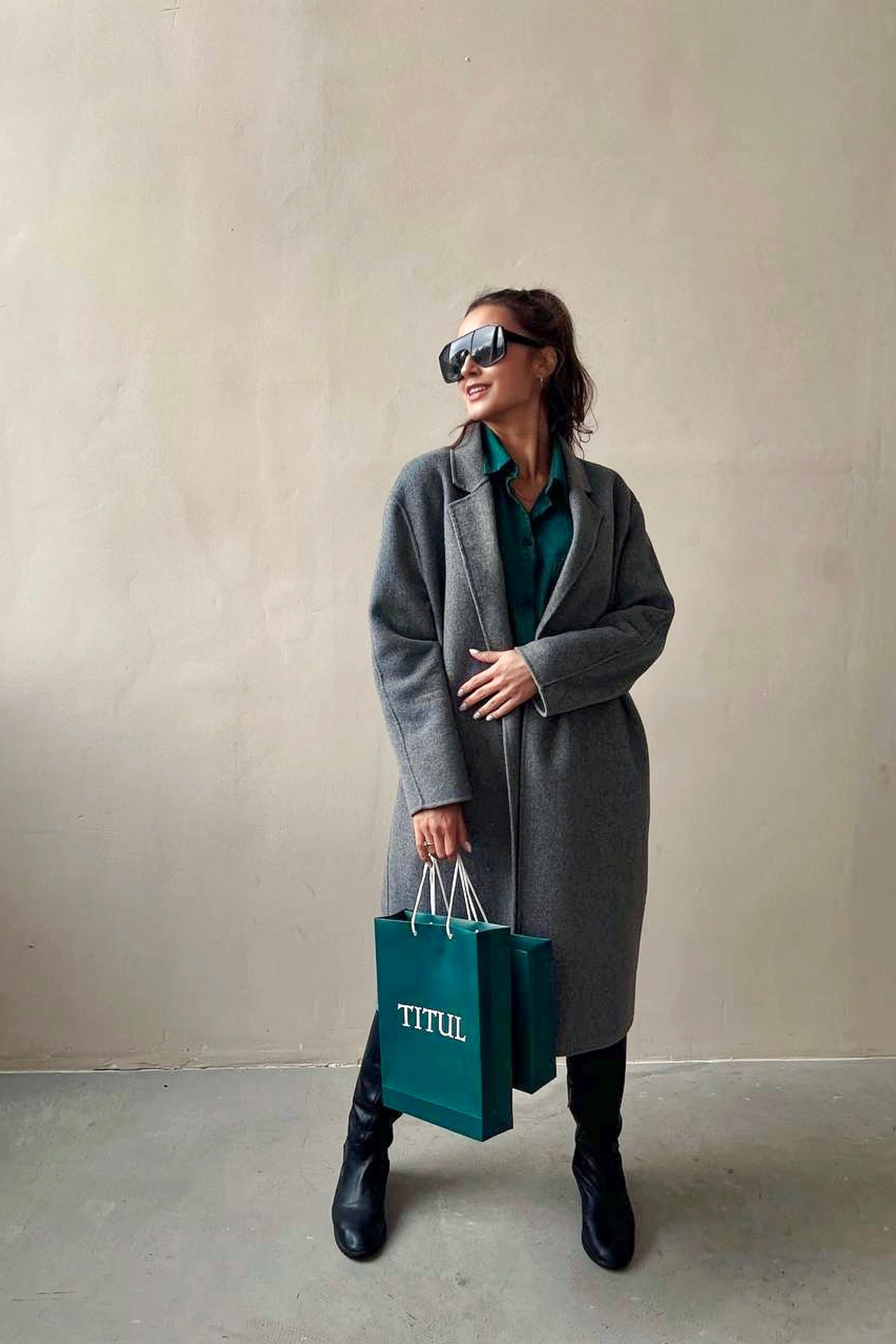 Модель для предметной съемки Камила Казань| Sale Easy