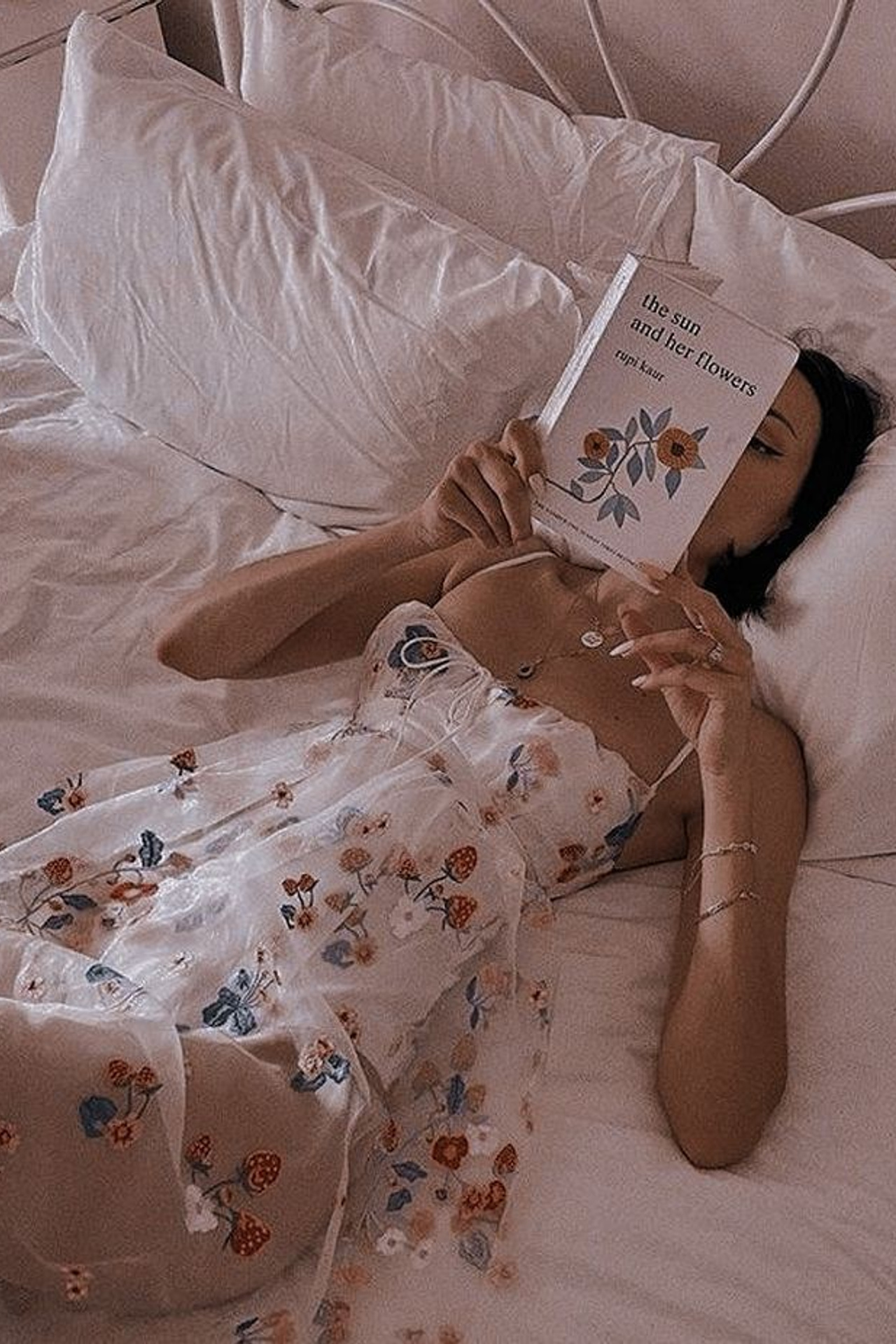 Идеальная предметная съемка женских сорочек для привлечения клиентов.