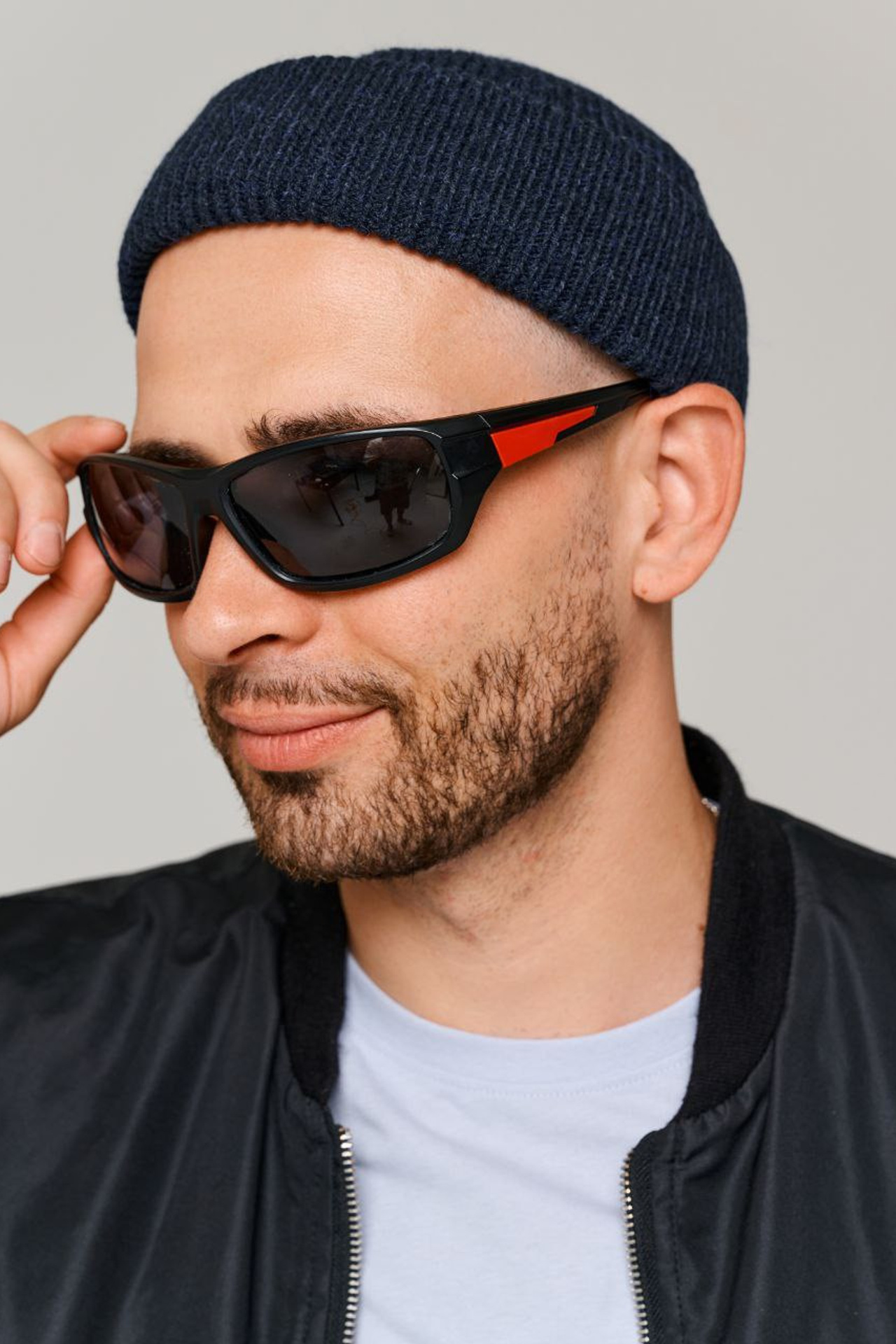 Модель для предметной съемки Иван Москва | Sale Easy