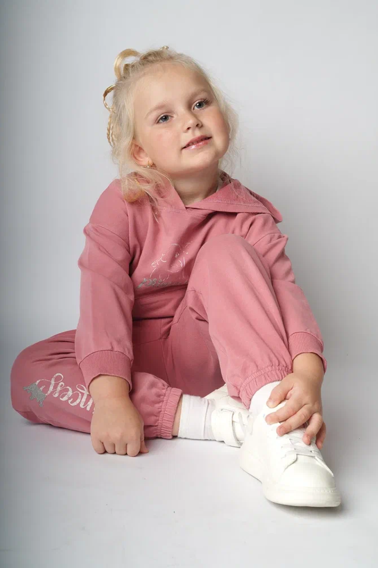 Модель для предметной съемки Анастасия Ам. Н.Н.| Sale Easy