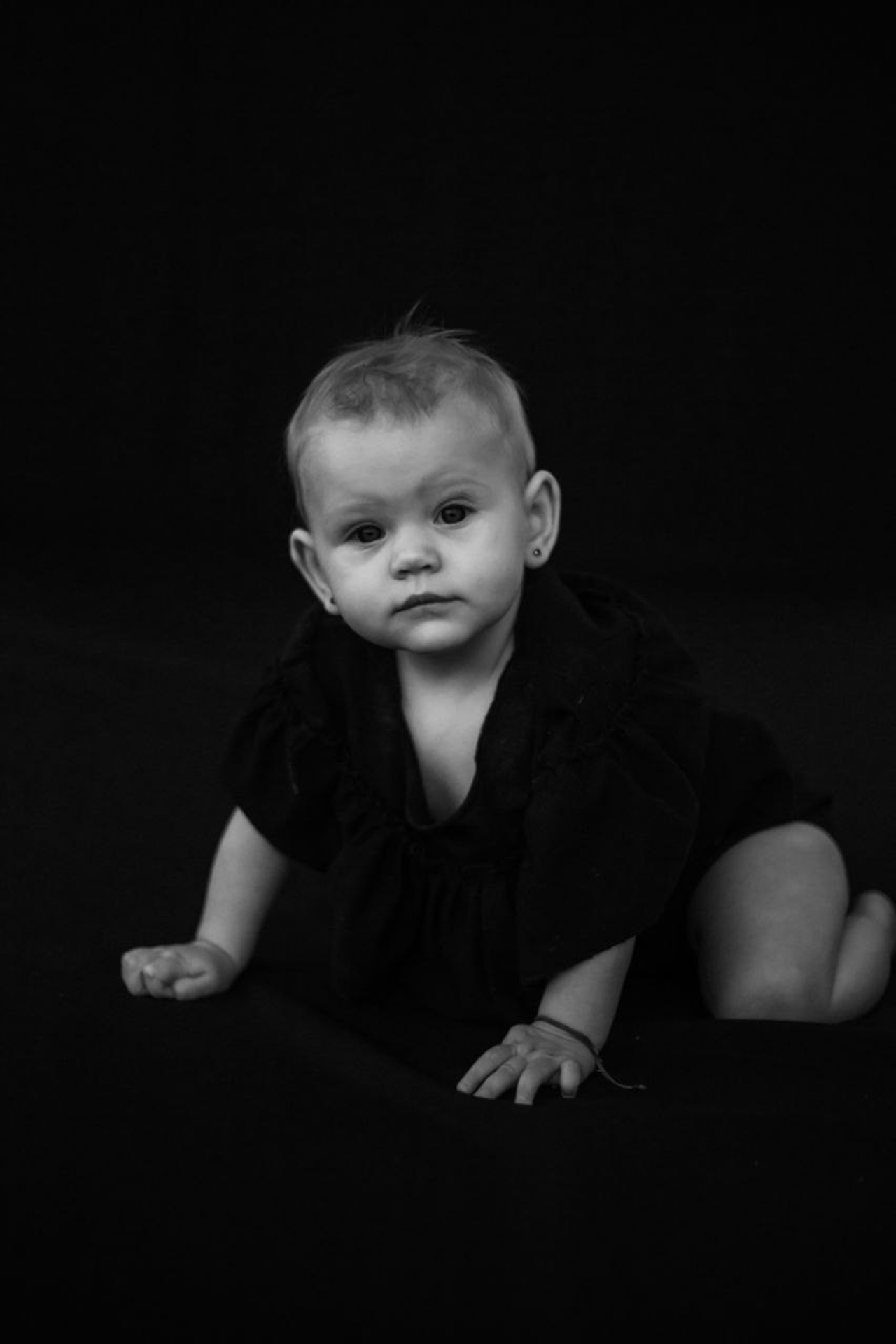 Модель девочка для предметной съемки Младислава Казань| Sale Easy