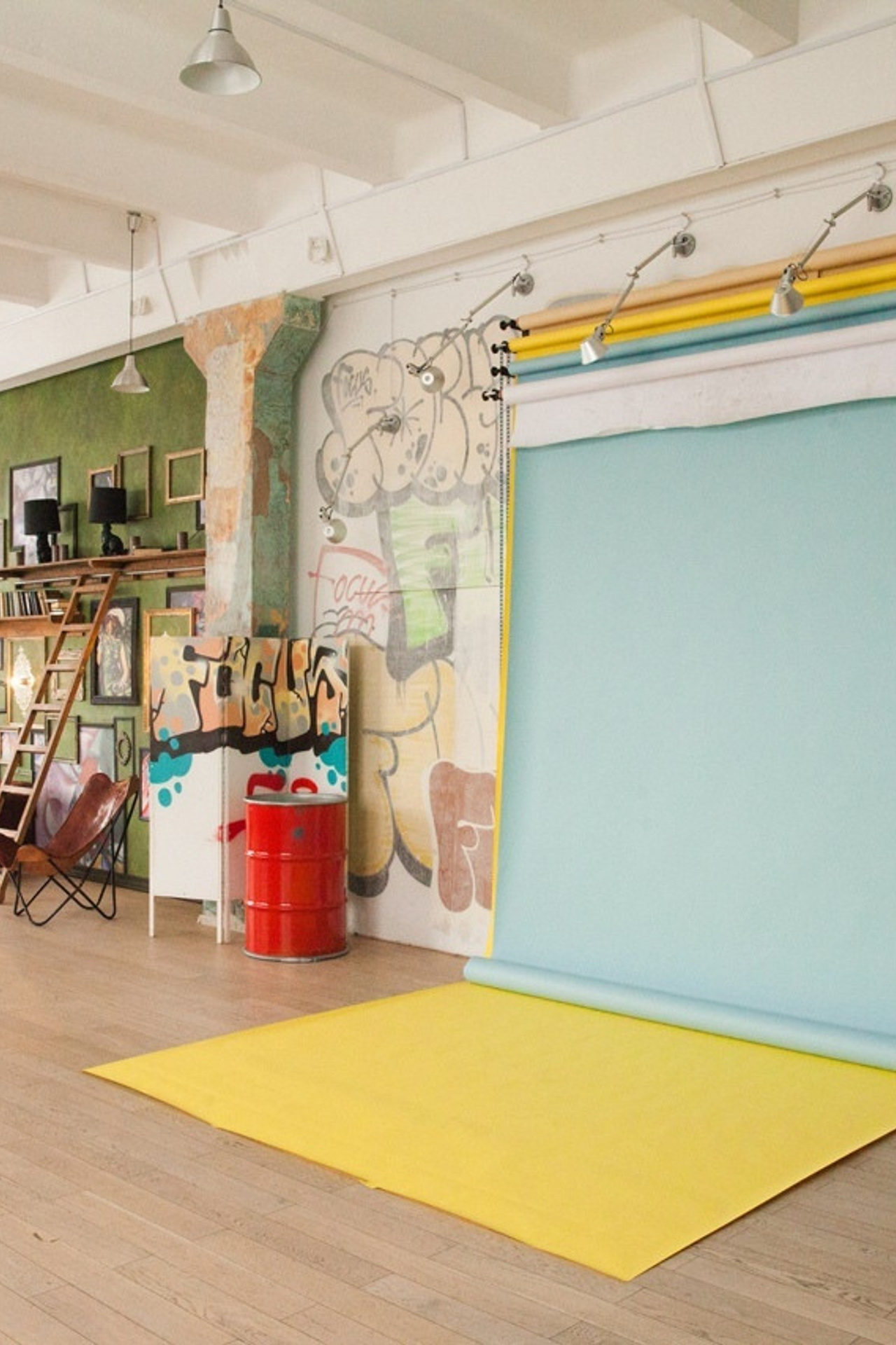 Студия FOCUS — зал Space для предм. съемки С.-Пб|Sale Easy