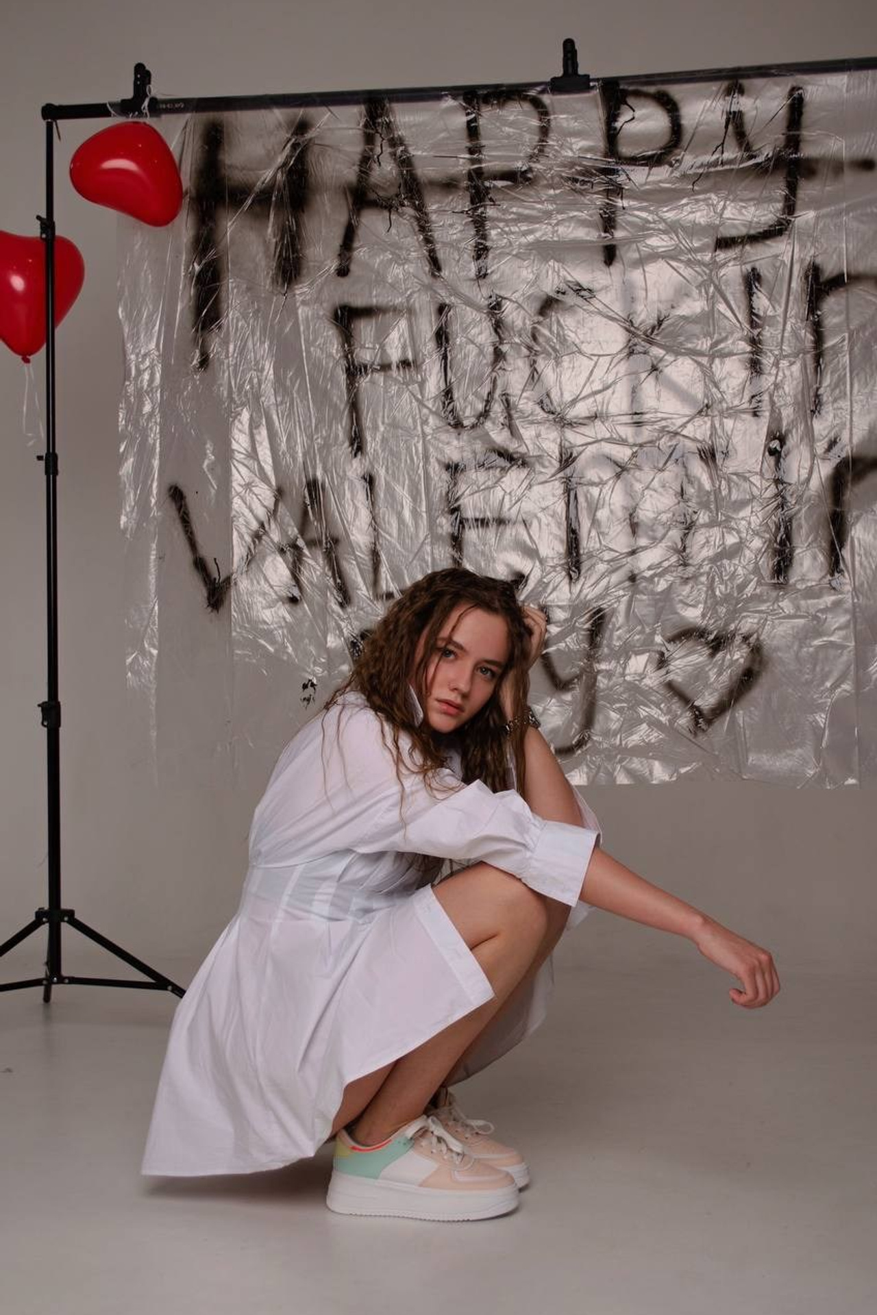 Модель для предметной съемки Ангелина Д. Красноярск| Sale Easy