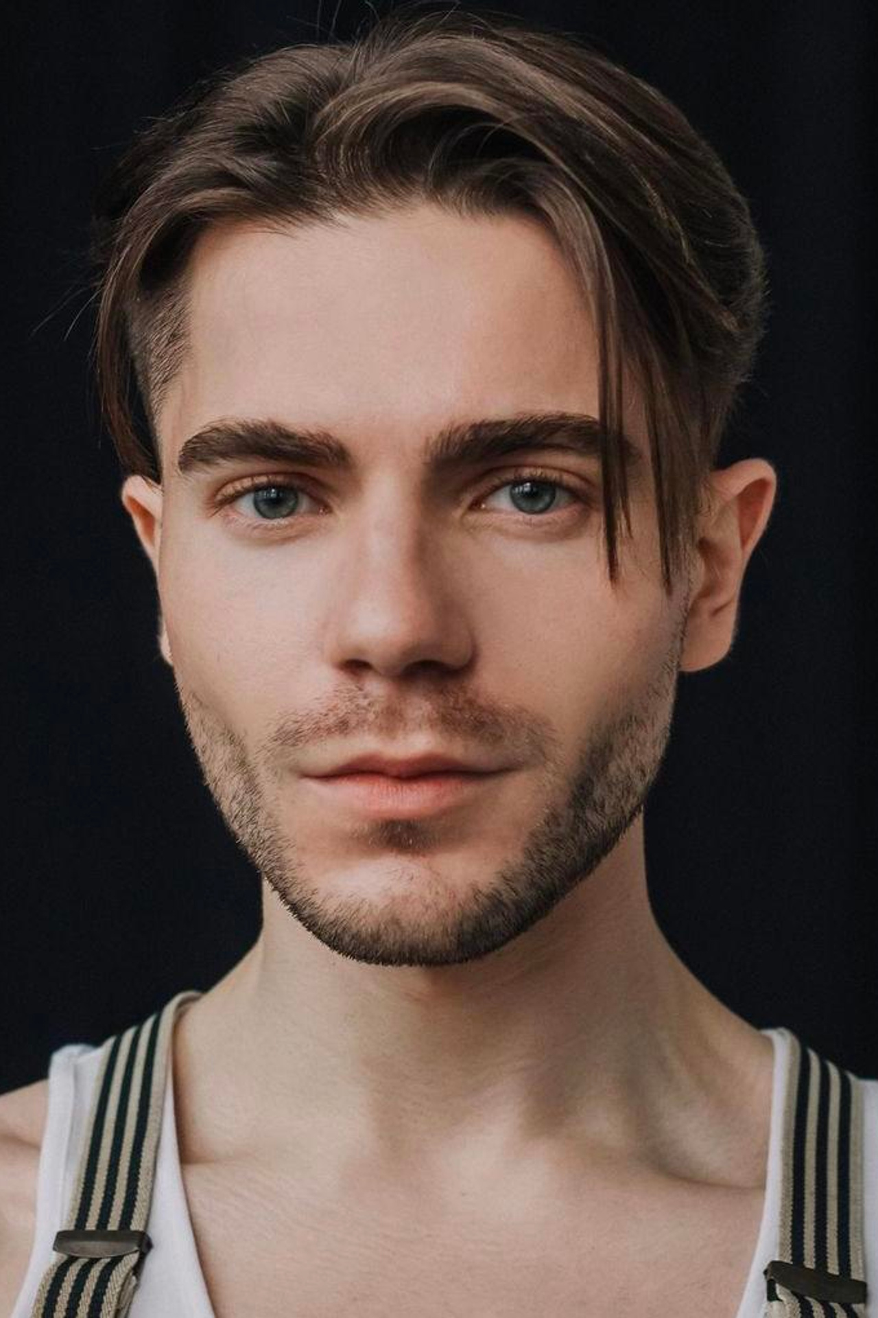 Модель для предметной съемки Егор И. Н. Новгород | Sale Easy