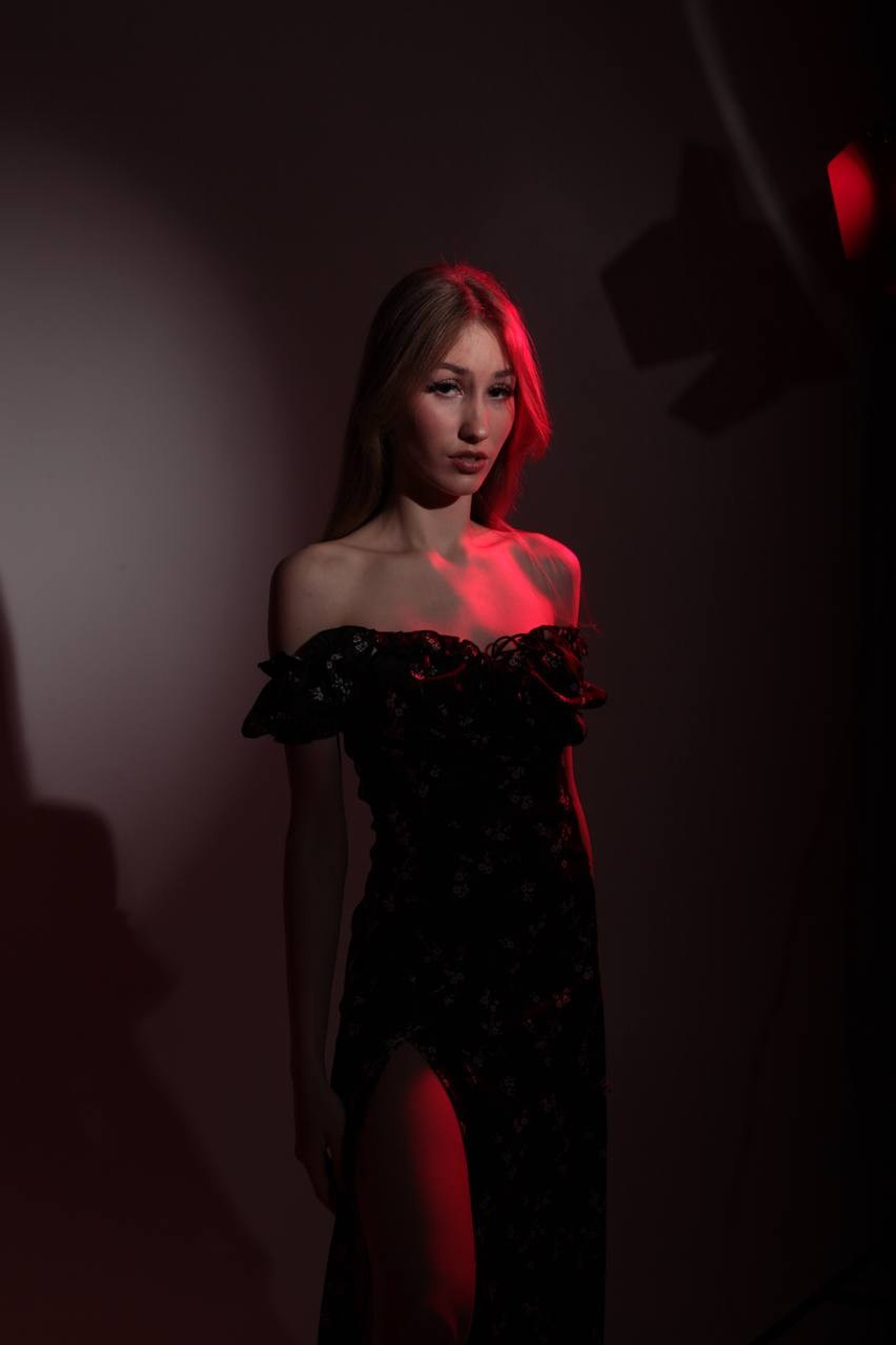 Модель для предметной съемки София И. Казань| Sale Easy