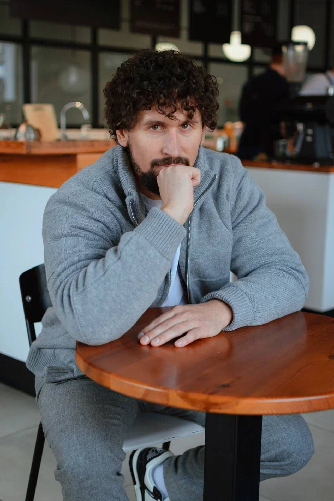 Модель для съемки для интернет магазинов Павел Москва | Sale Easy