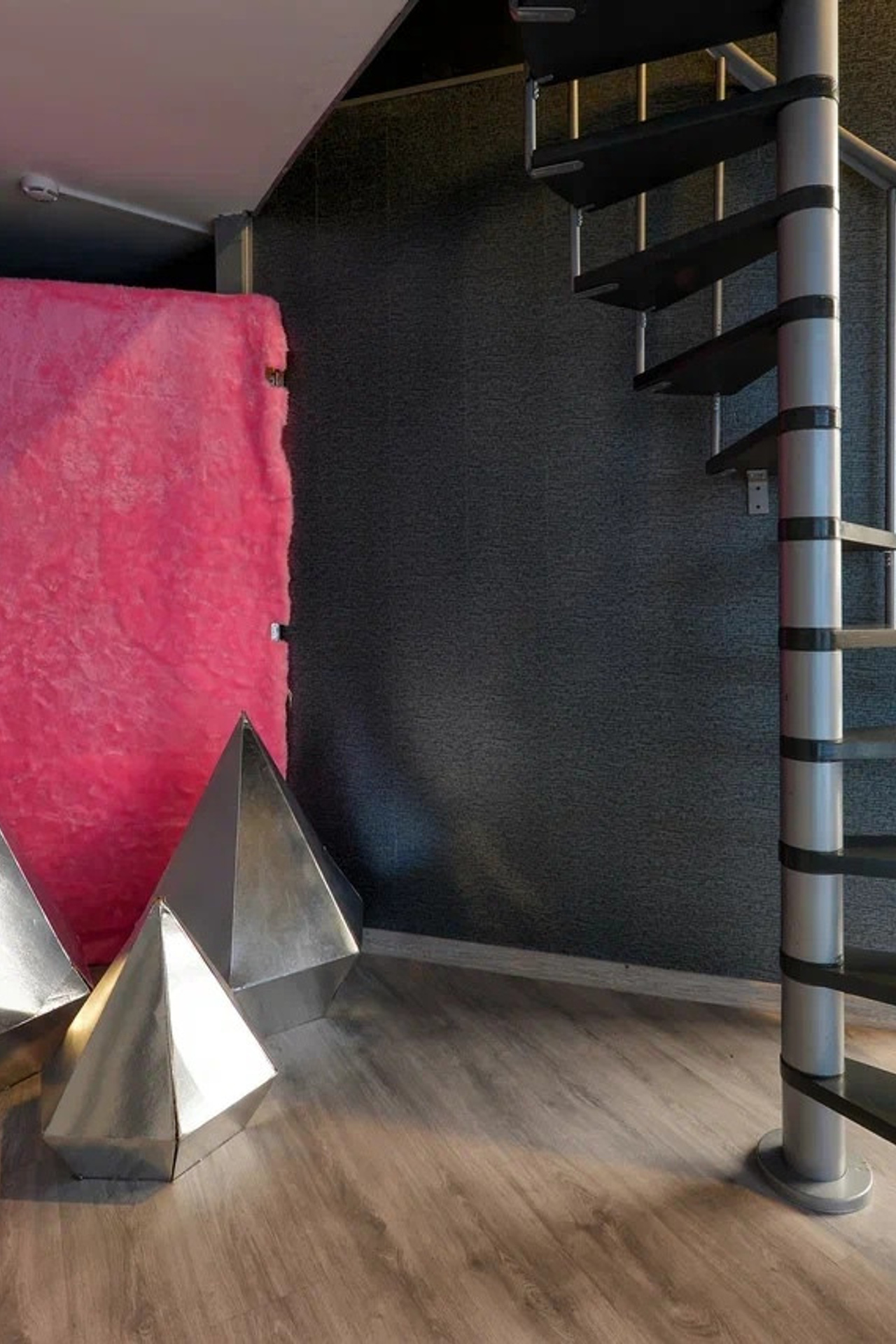 Студия PROSVET — зал Orlight для предм. съемки С.-Пб|Sale Easy