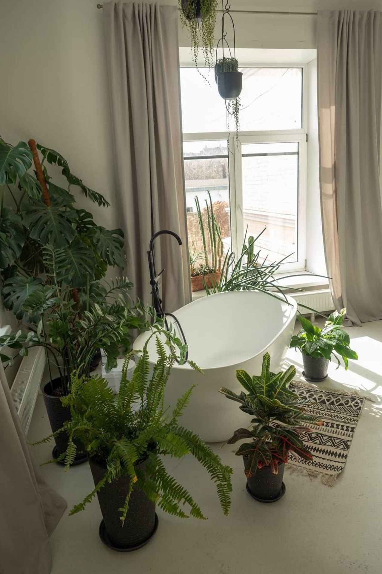 Студия 1884 Studio — зал Оазис для предметной съемки Казань|Sale Easy