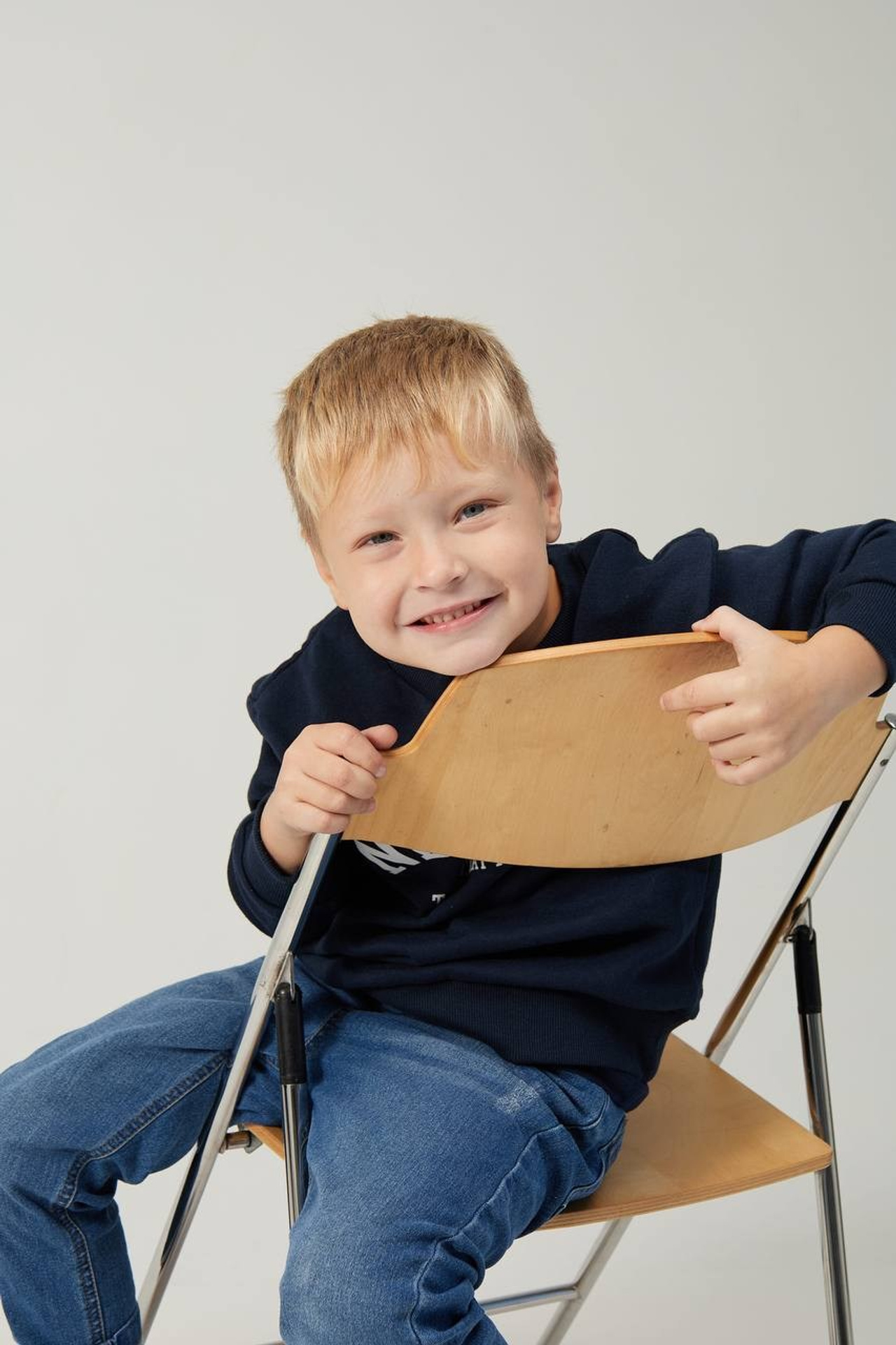 Модель мальчик для предметной съемки Иван Ж Н.Н. | Sale Easy