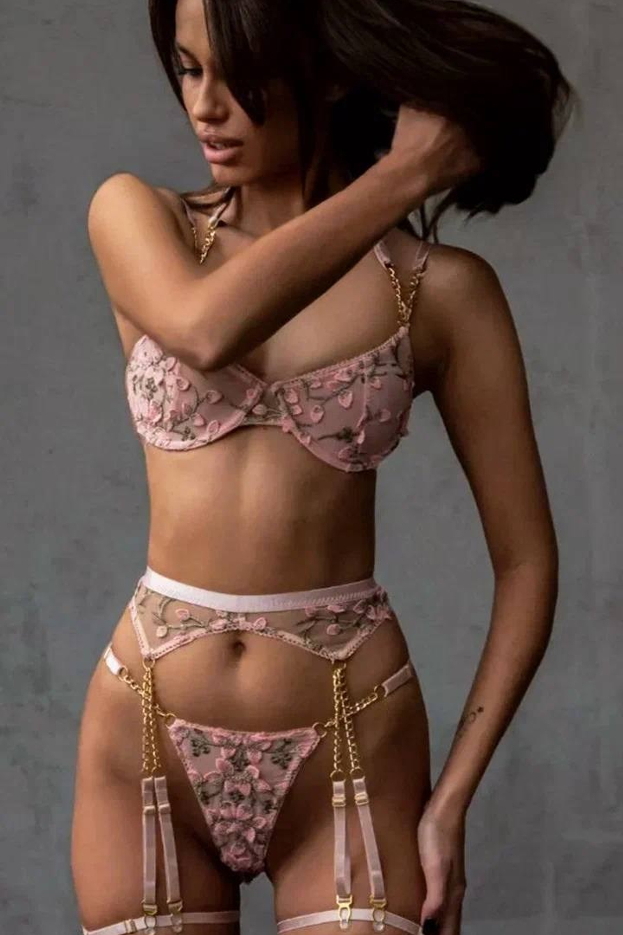 Модель для предметной съемки Алена Д. Н.Н.| Sale Easy