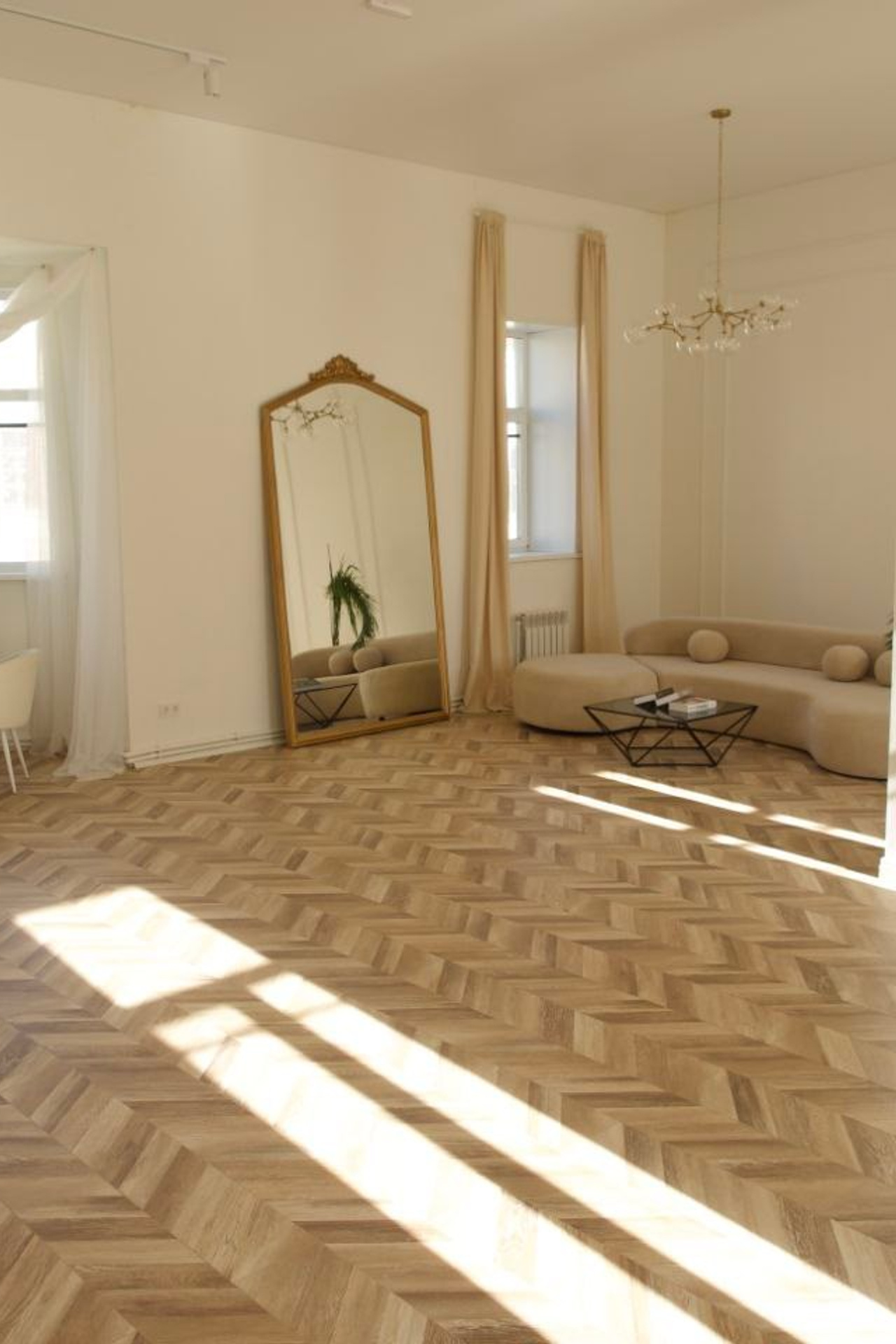 Студия 1884 Studio — зал Шарм для предметной съемки Казань|Sale Easy