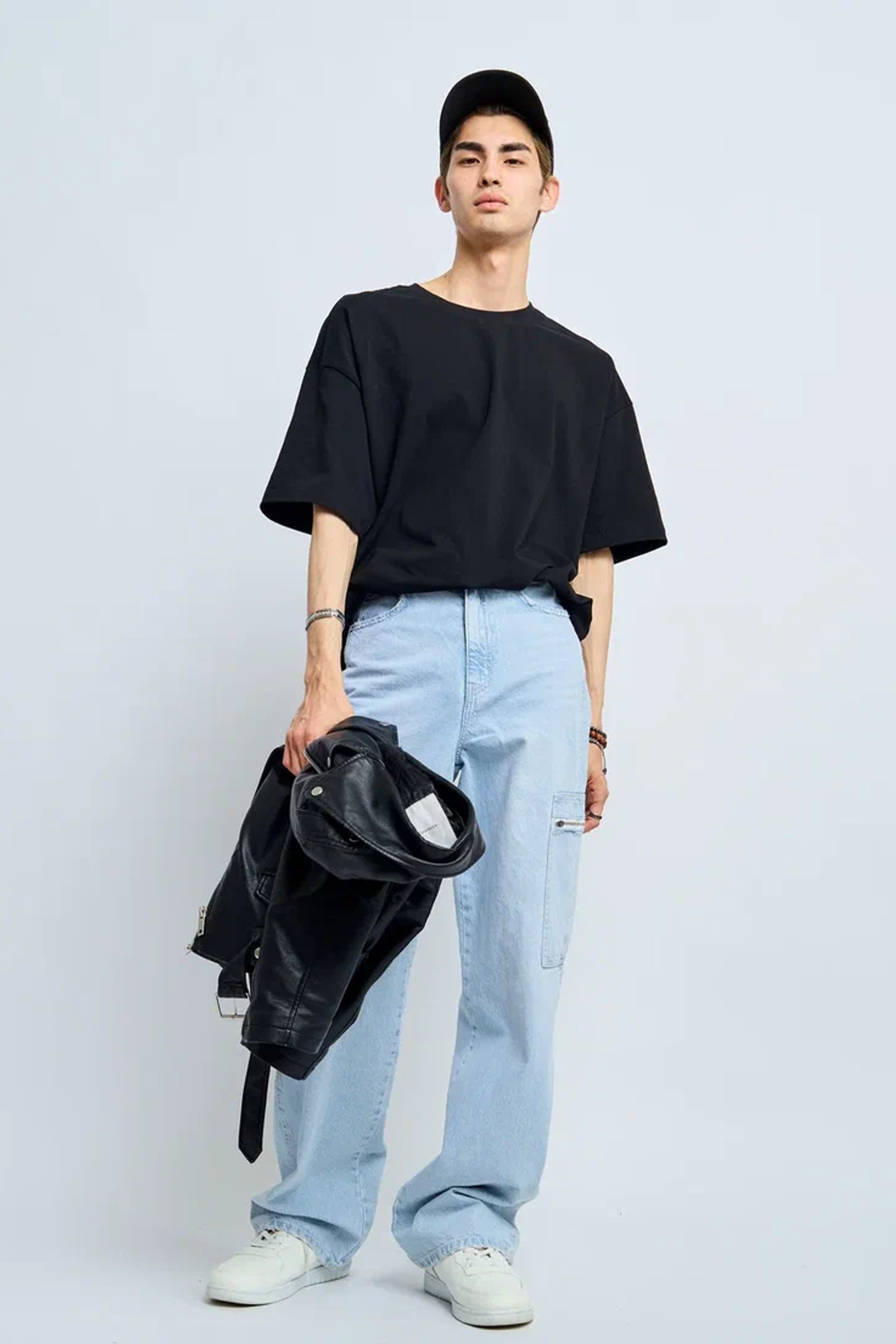 Модель для предметной съемки Роман Ал. Москва | Sale Easy