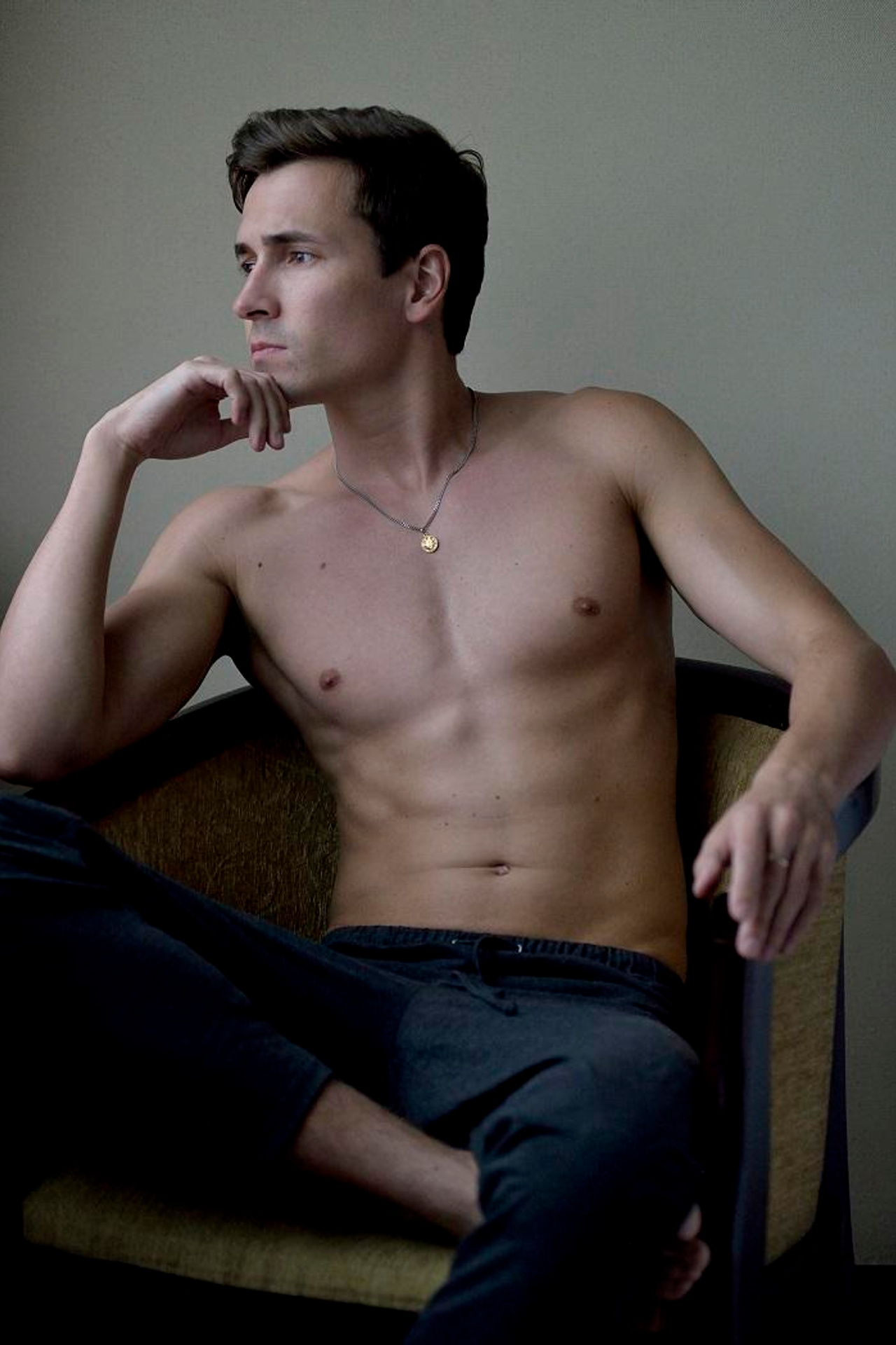 Модель для предметной съемки Камиль АА Москва | Sale Easy