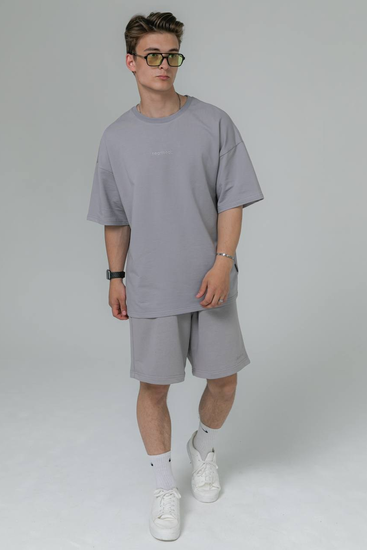 Модель для предметной съемки Александр Б Москва | Sale Easy