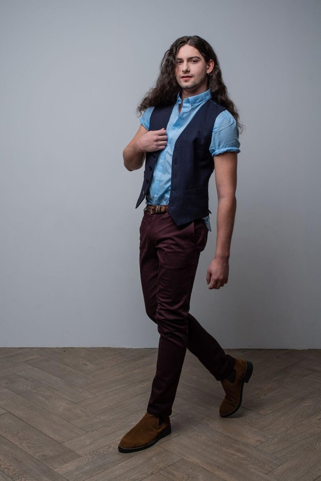 Модель для предметной съемки Николай Москва | Sale Easy