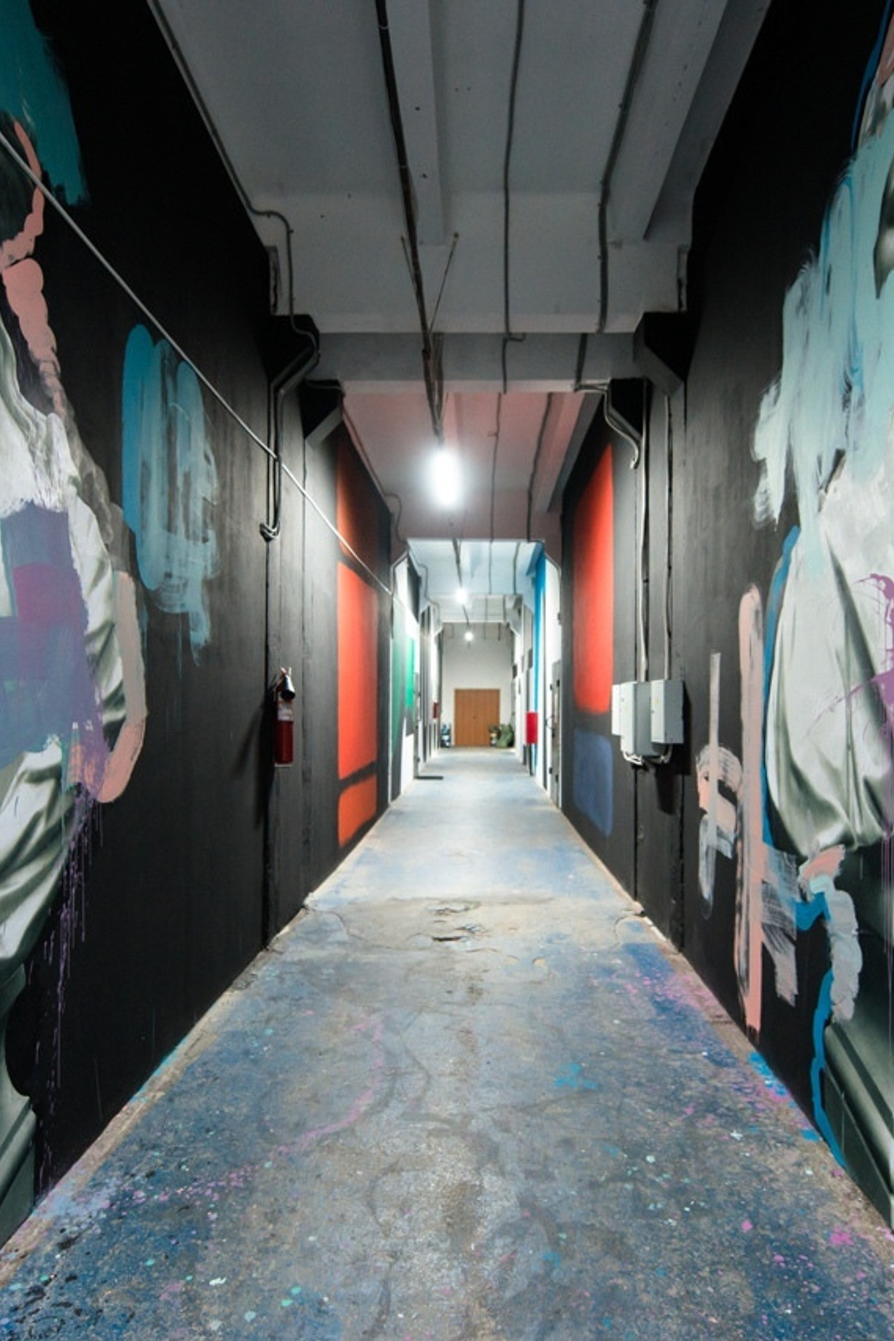 Студия FOCUS — Street Art для предм. съемки С.-Пб|Sale Easy