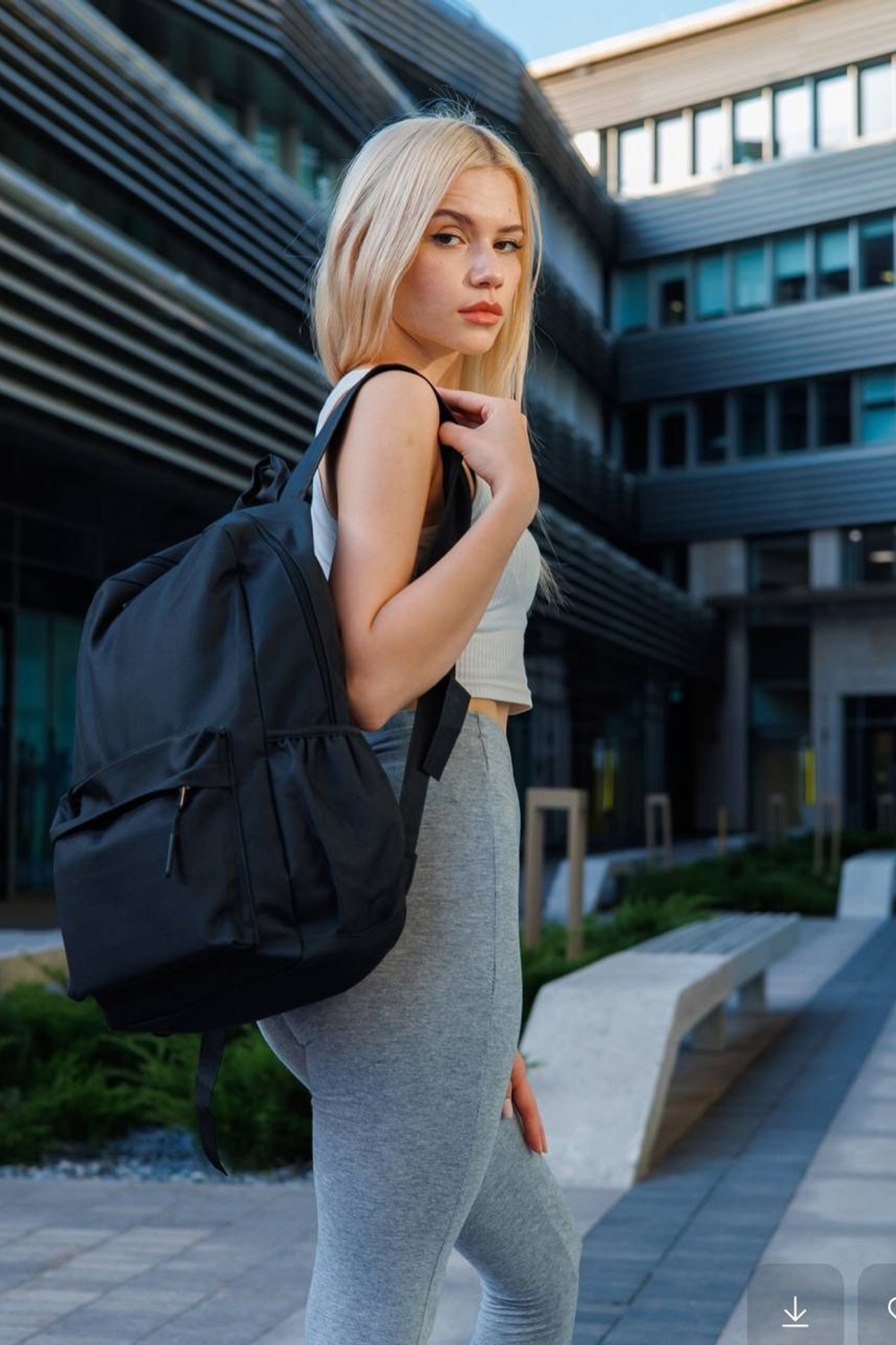 Модель для предметной съемки Эвелина А.Казань| Sale Easy