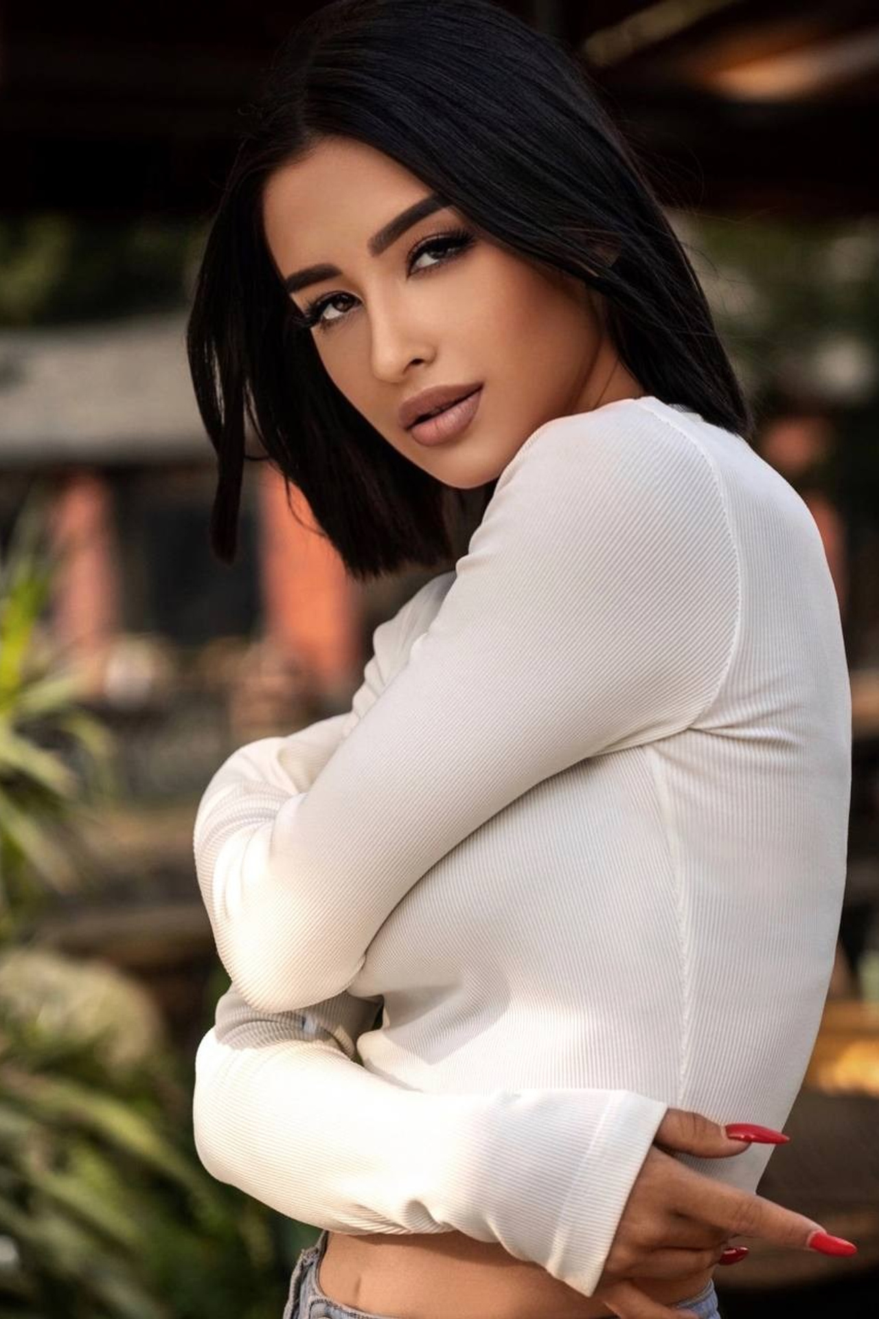 Модель для предметной съемки Айдана Казань| Sale Easy