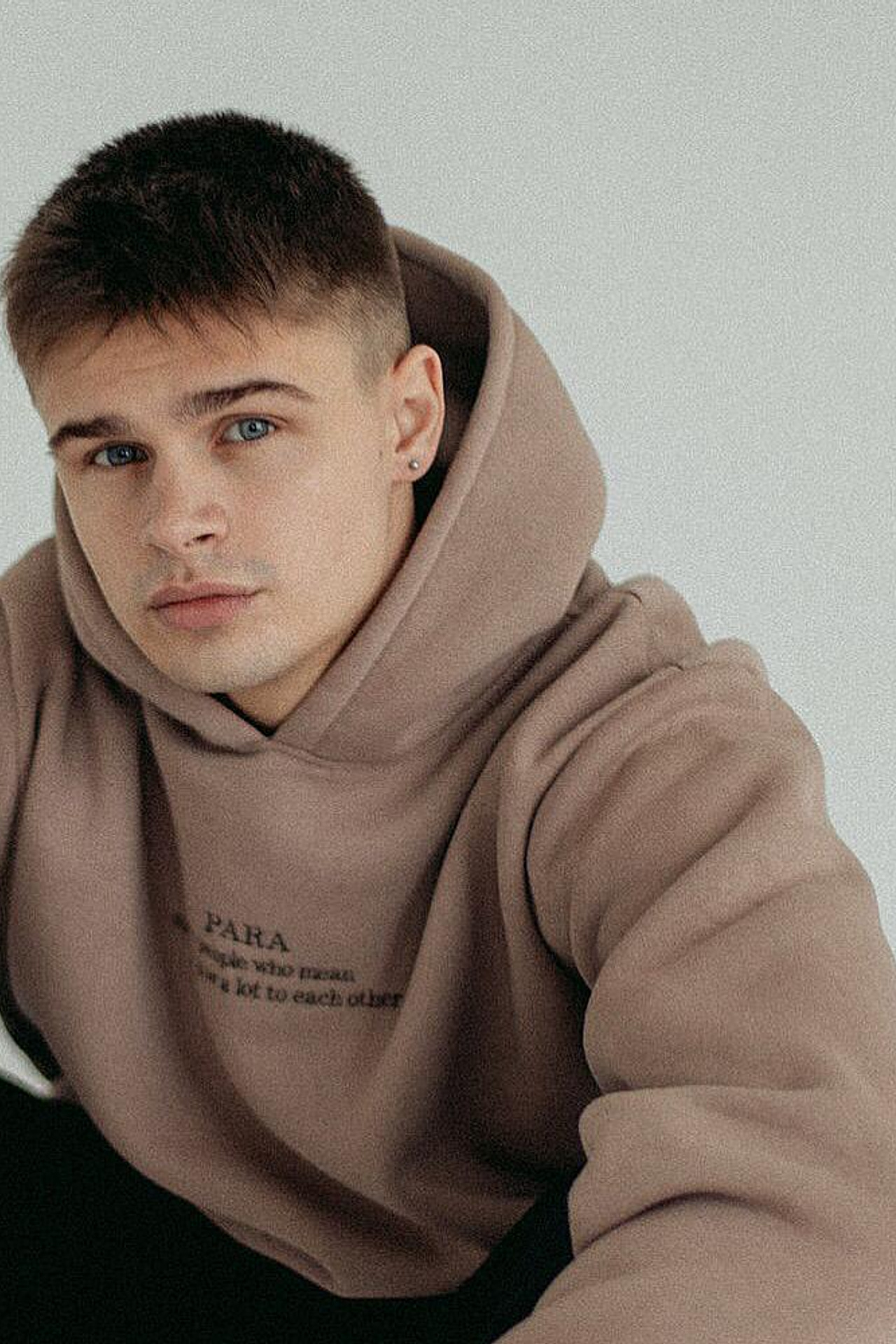 Модель для предметной съемки Иван Д. Москва | Sale Easy