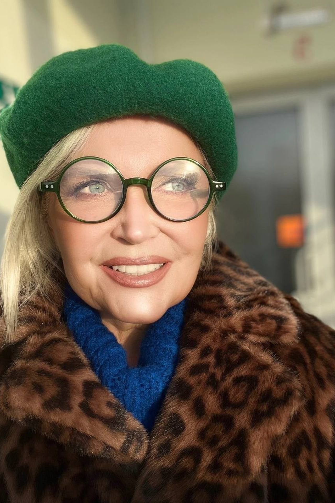 Модель для предметной съемки Оксана А. Н.Н.| Sale Easy