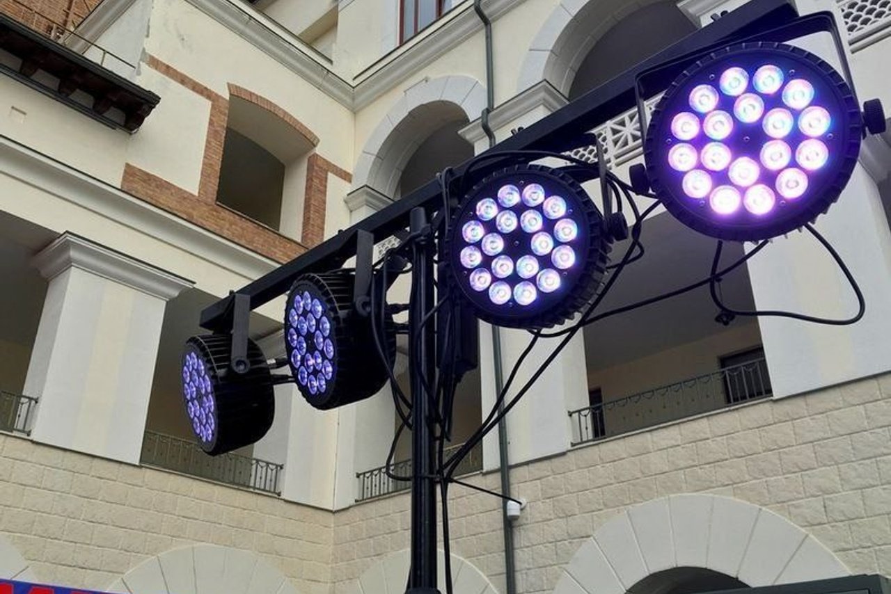 Стойки светомузыки