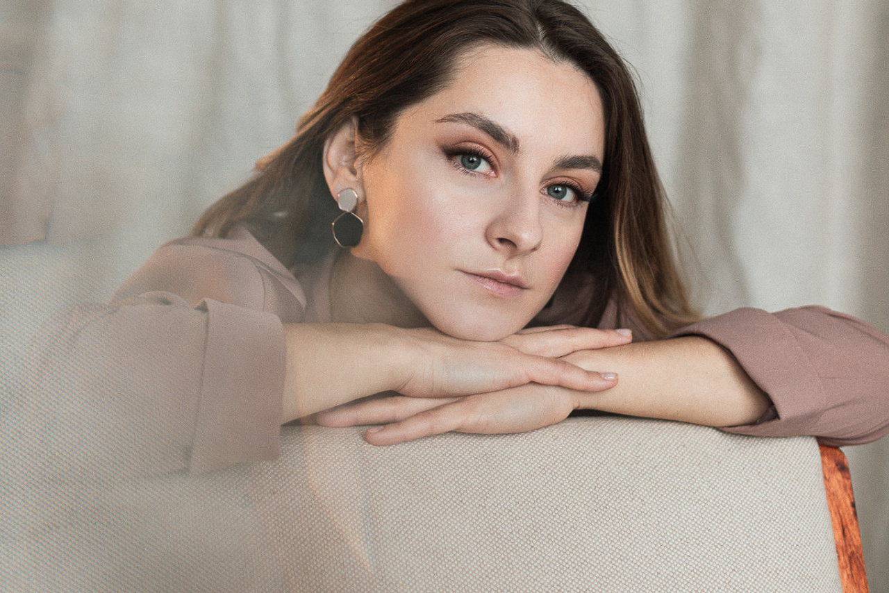 Julia. Фотостудия Indoor