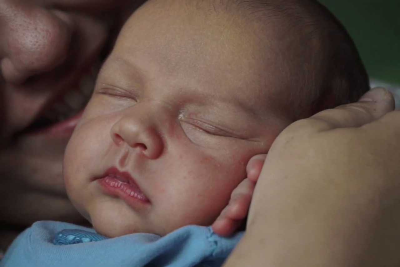 Семья с новорожденным Димочкой