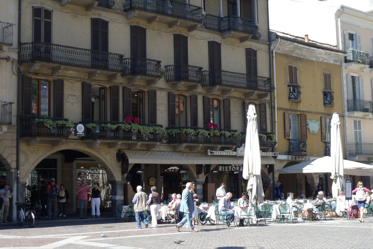 Италия. Милан 2012 г. Улица, люди, жизнь…