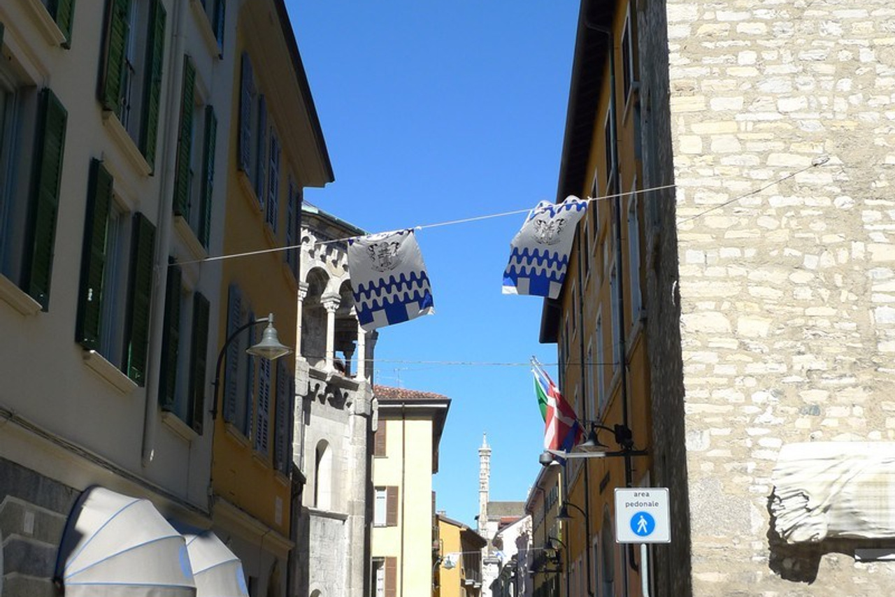 Италия. Милан 2012 г. Улица, люди, жизнь…