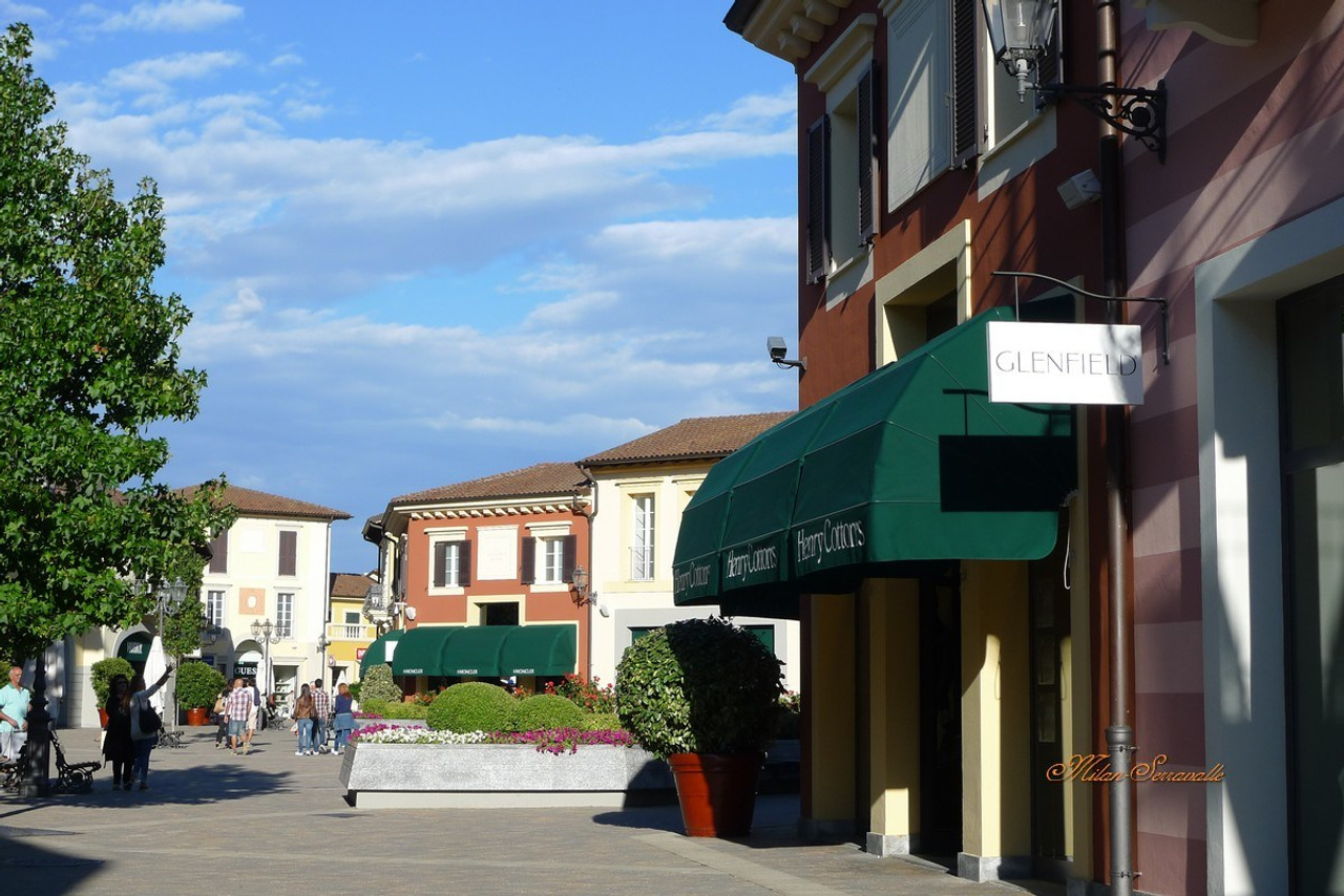 Италия. Милан 2012 г. Улица, люди, жизнь…