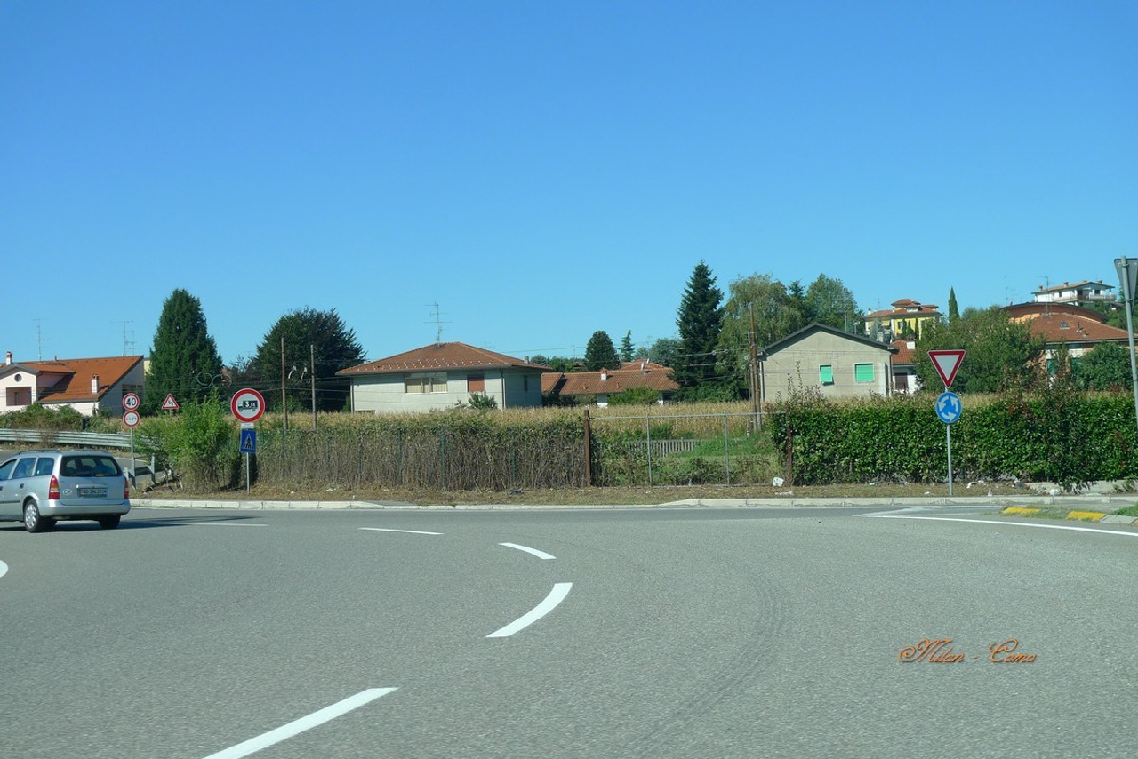 Италия. Милан 2012 г. Улица, люди, жизнь…