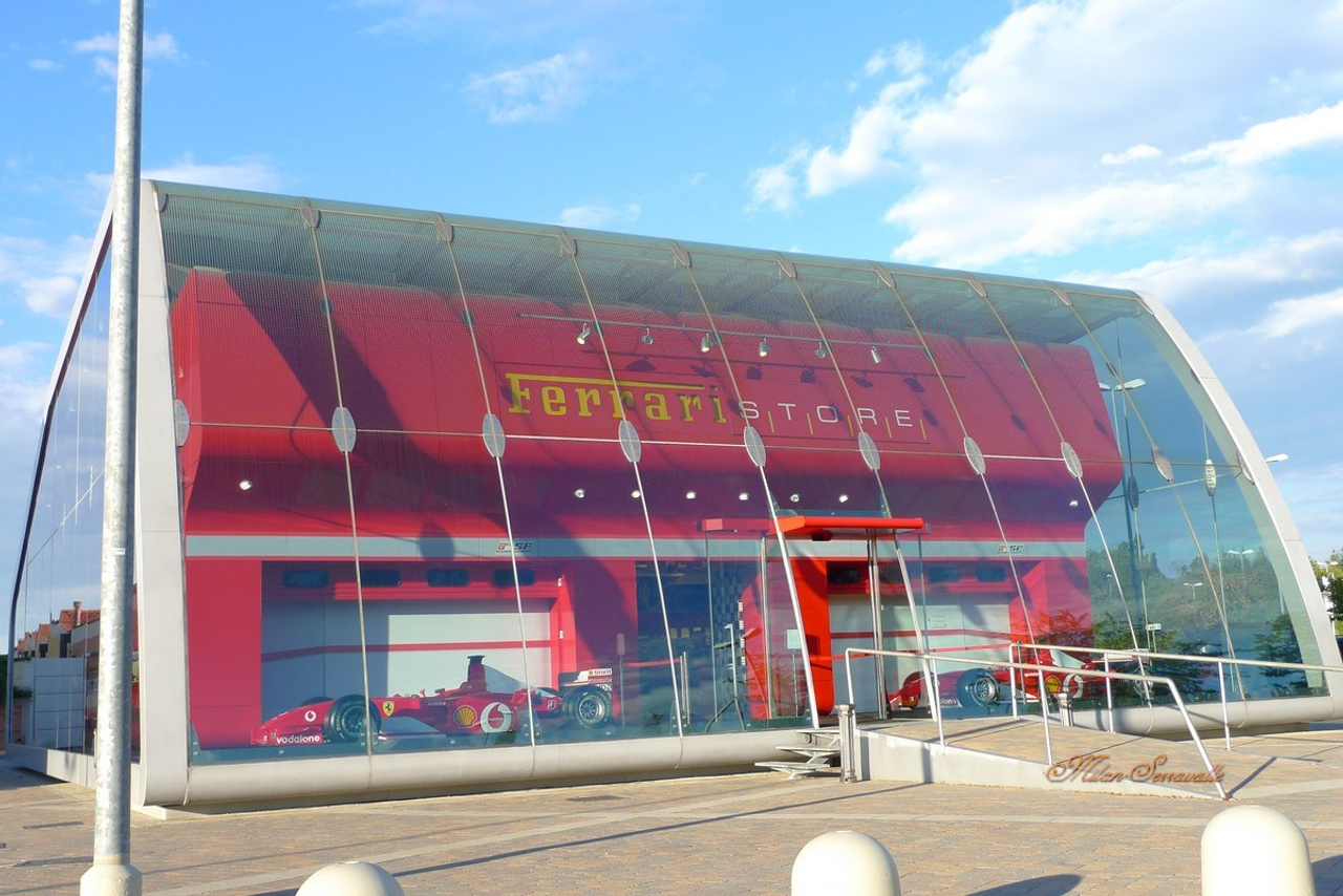 Италия. Милан 2012 г. Улица, люди, жизнь…