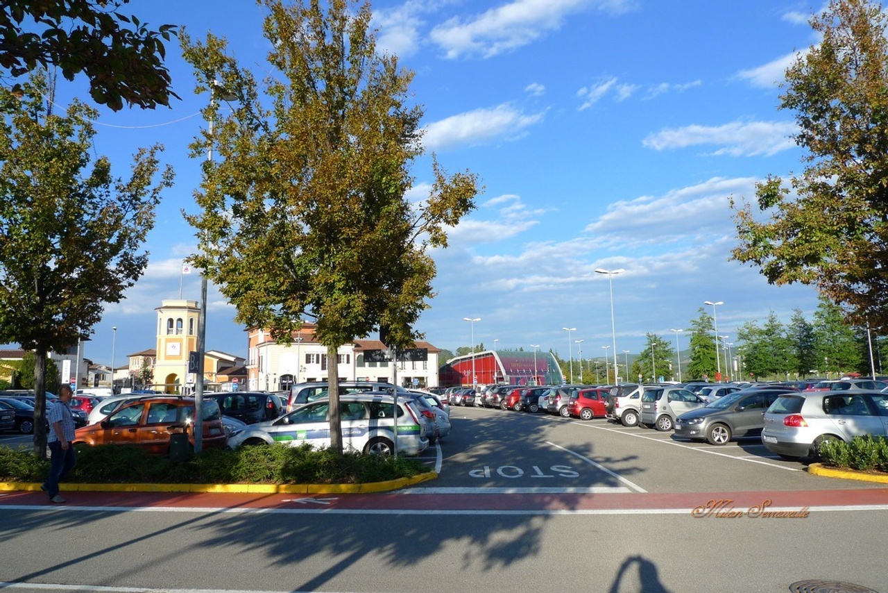 Италия. Милан 2012 г. Улица, люди, жизнь…