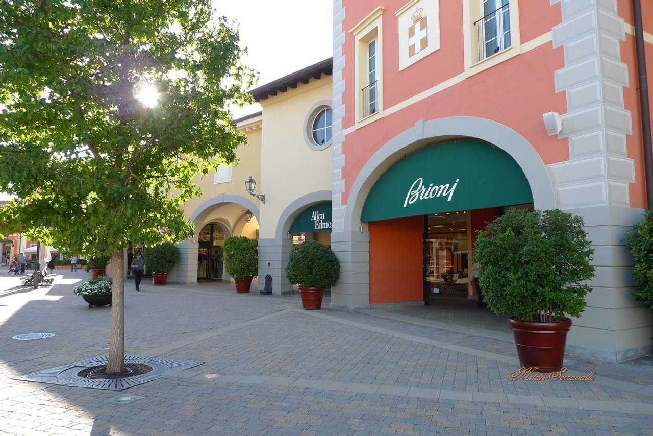 Италия. Милан 2012 г. Улица, люди, жизнь…