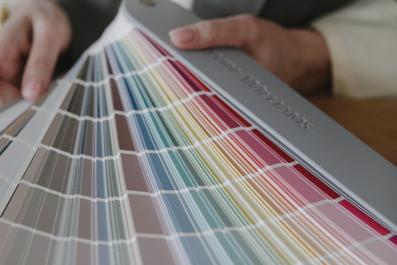 Дизайнер интерьеров