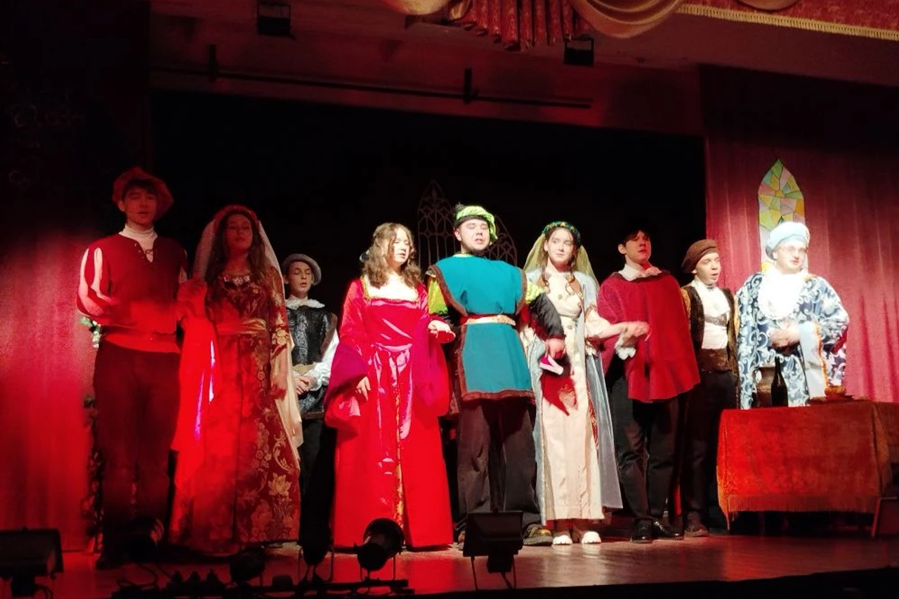 ПРЕМЬЕРА "На всякого мудреца довольно простоты"