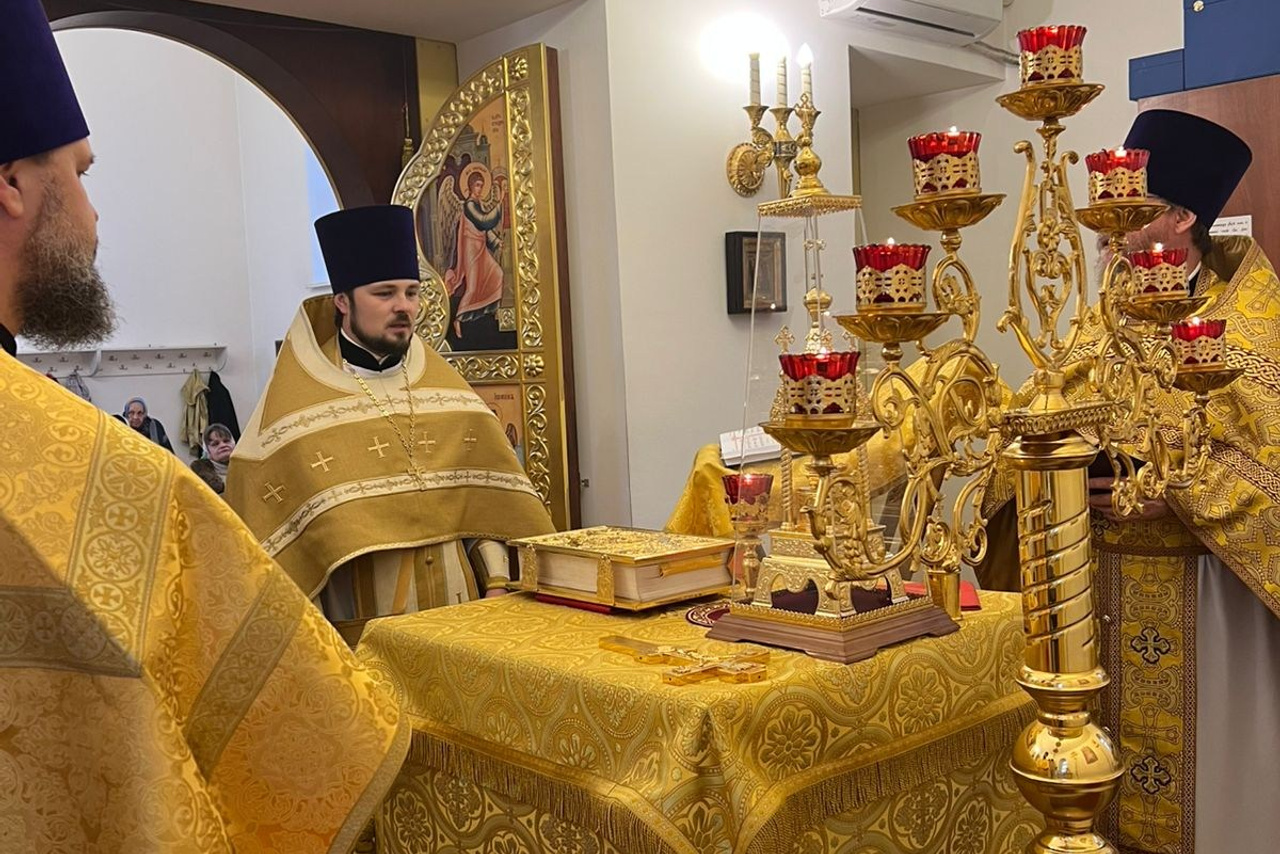 Пребывание ковчега с частицей мощей святой блаженной Матроны Московской. Саратовское Северо-Западное благочиние