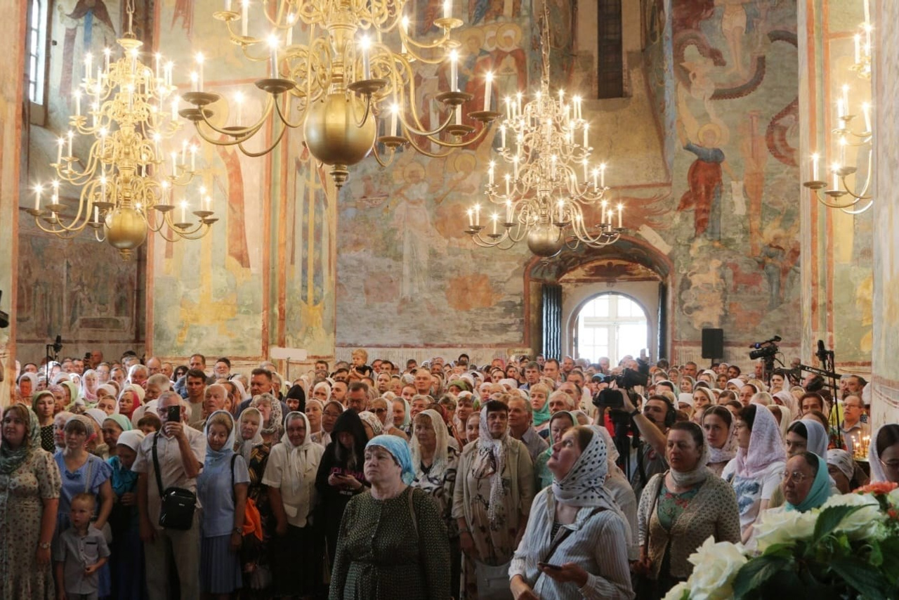 В САРАТОВЕ ПРОЙДЕТ ТРАДИЦИОННЫЙ КРЕСТНЫЙ ХОД С КАЗАНСКОЙ ИКОНОЙ БОЖИЕЙ МАТЕРИ. Саратовское Северо-Западное благочиние