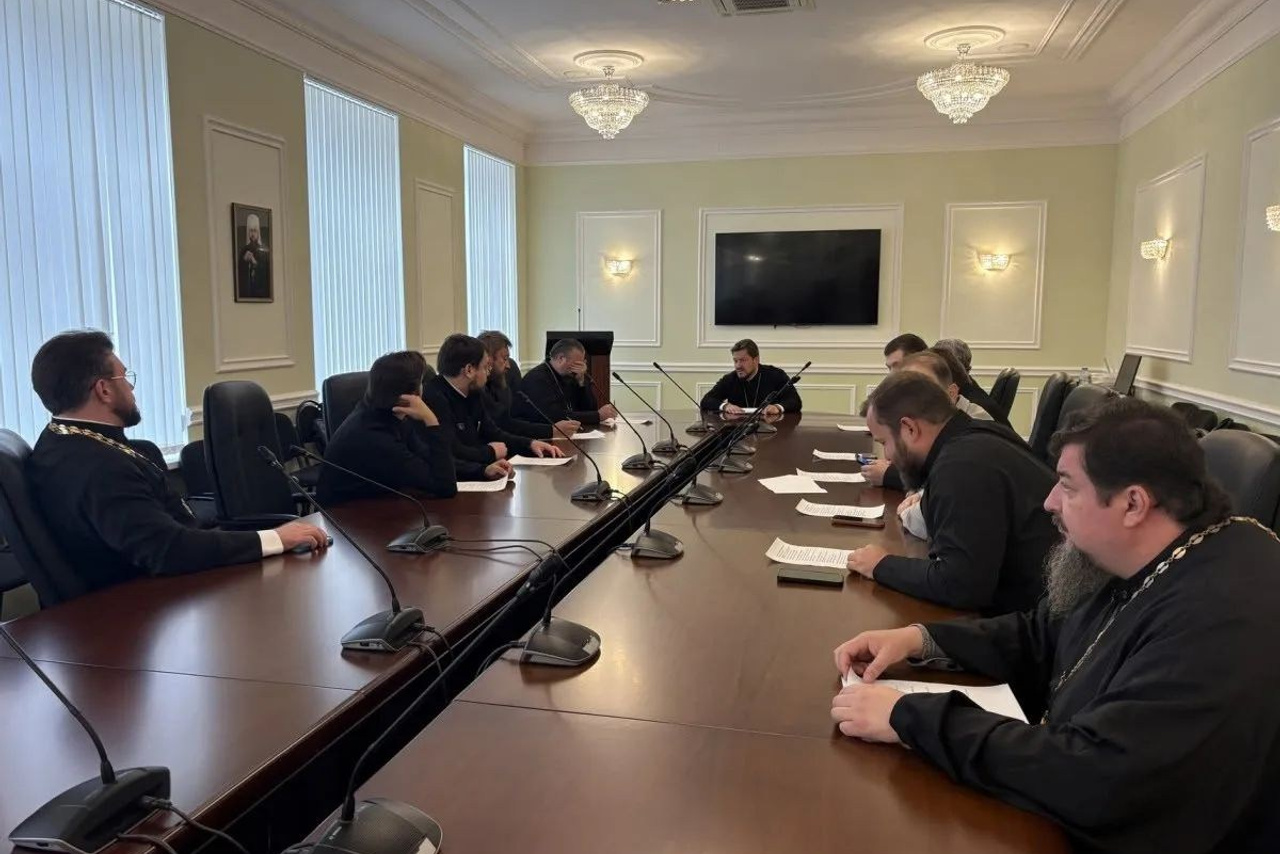 В ДЕНЬ ПРАЗДНОВАНИЯ СОБОРА САРАТОВСКИХ СВЯТЫХ В ПОКРОВСКОМ СОБОРЕ Г. САРАТОВА СОВЕРШЕНО АРХИЕРЕЙСКОЕ БОГОСЛУЖЕНИЕ. Георгиевское благочиние